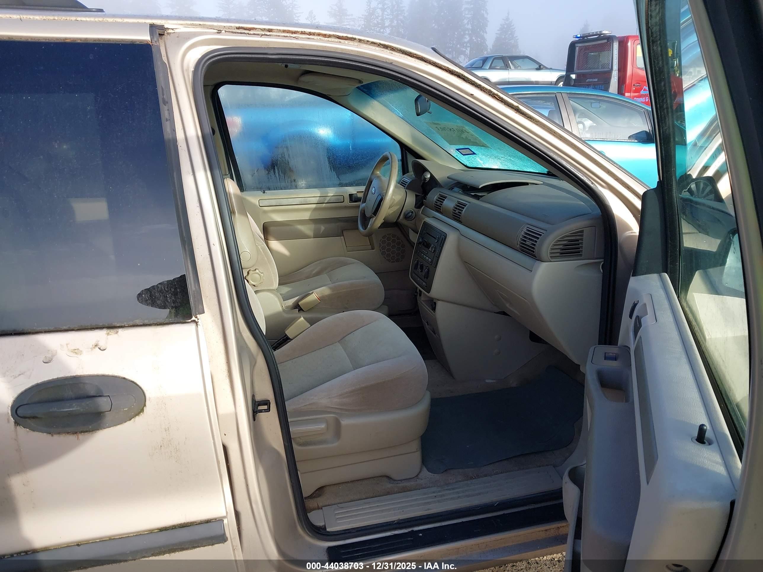 FORD FREESTAR image 5