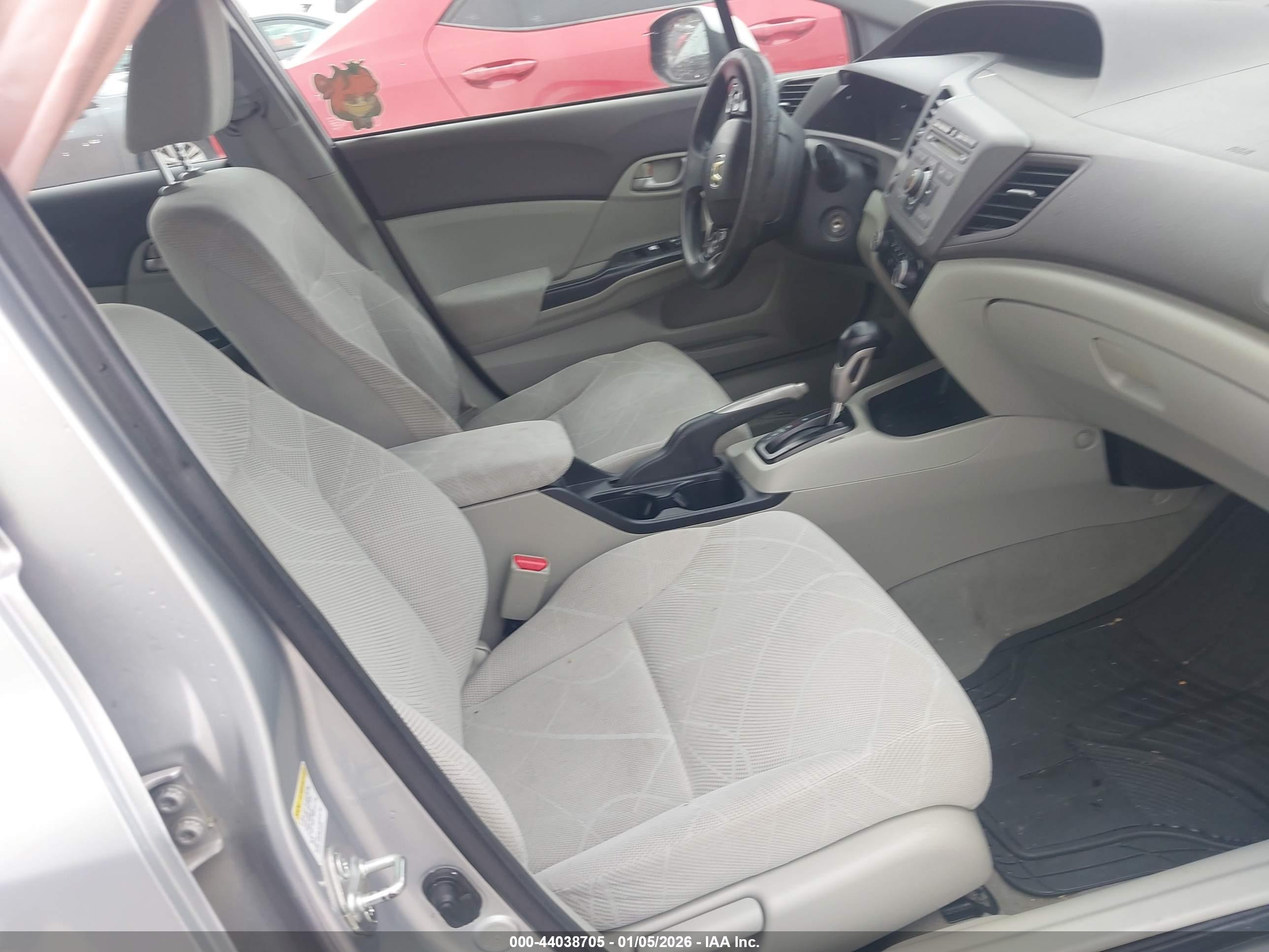 HONDA CIVIC image 5