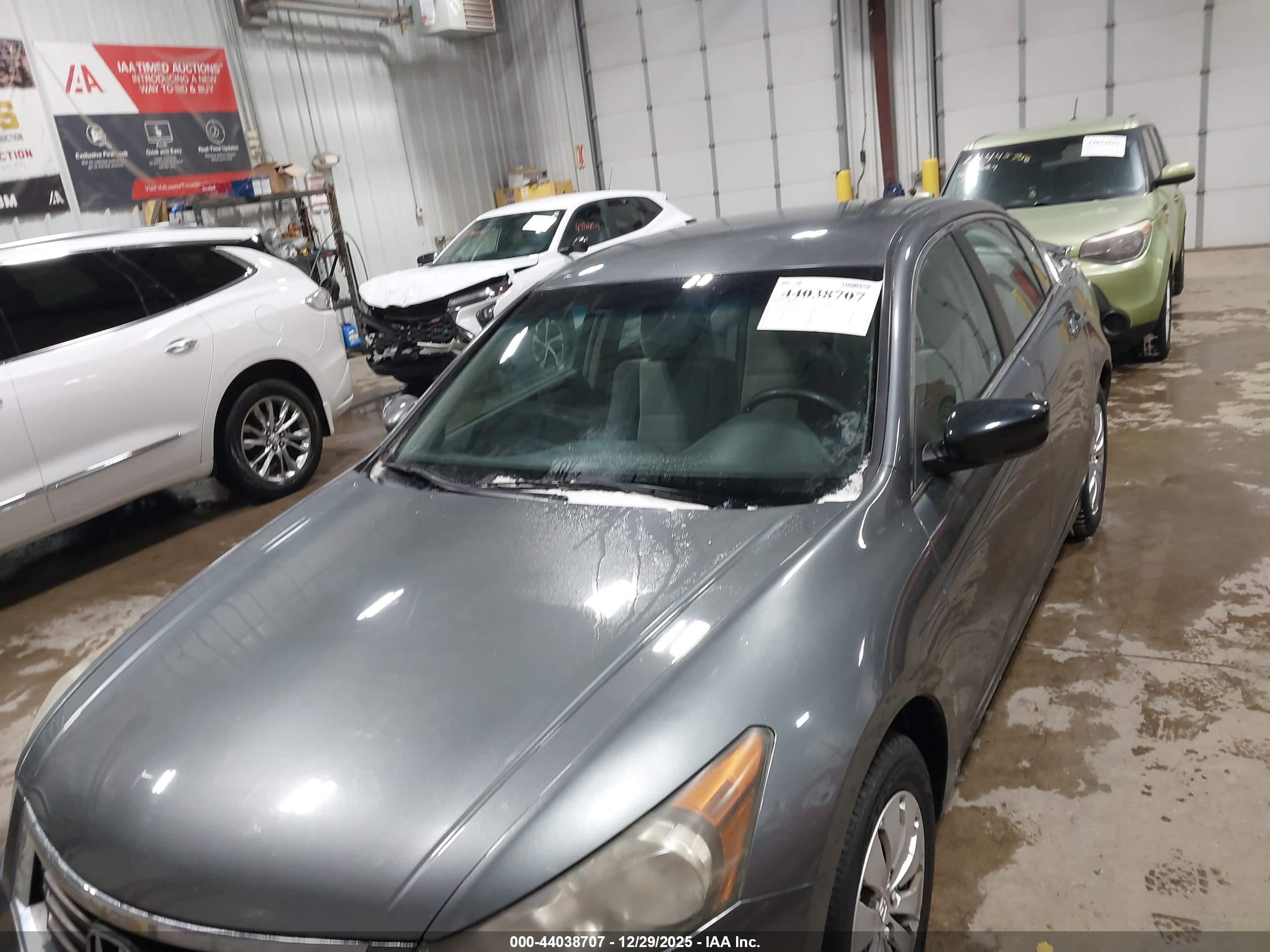 HONDA ACCORD image 6