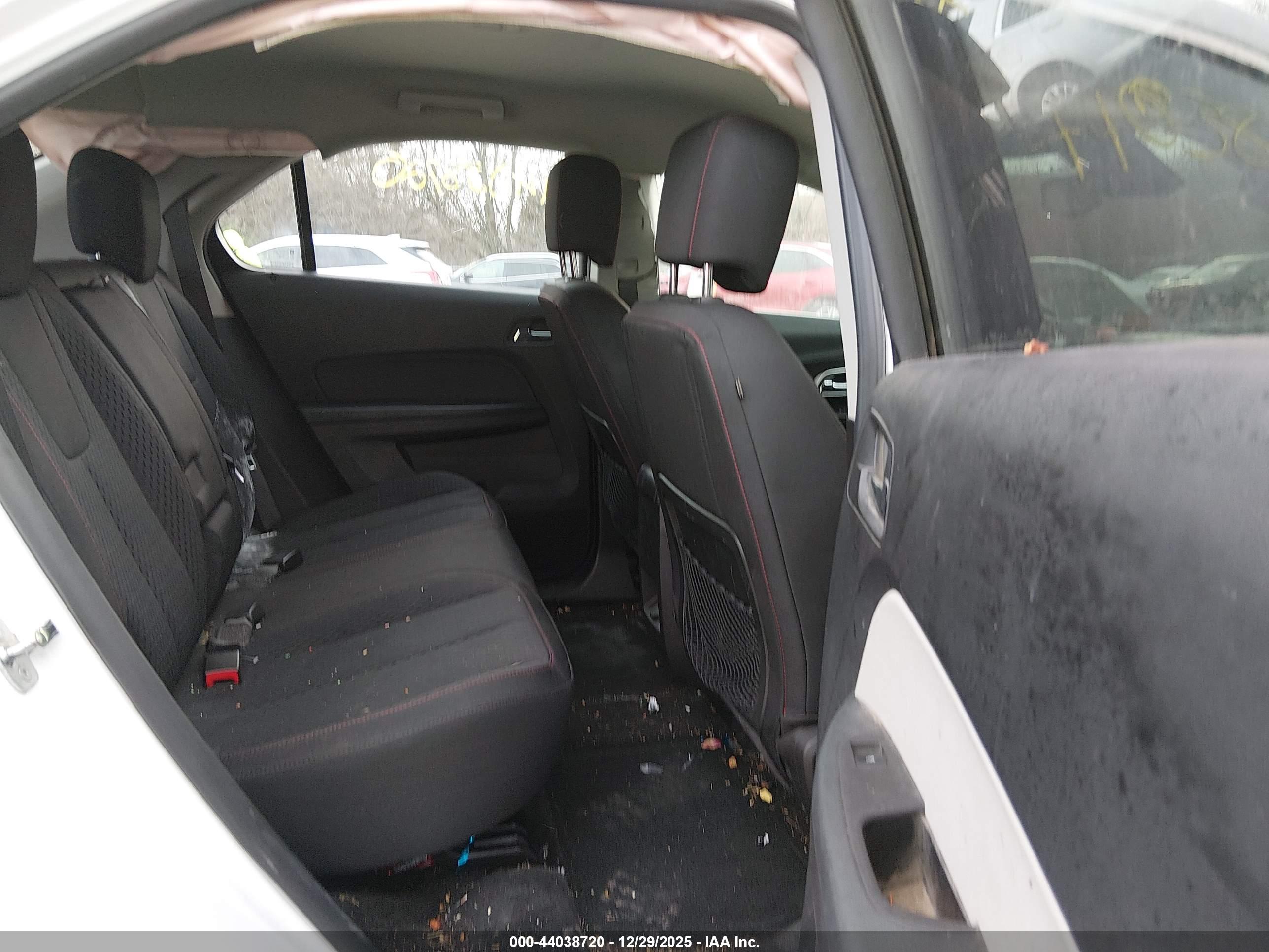 CHEVROLET EQUINOX image 8