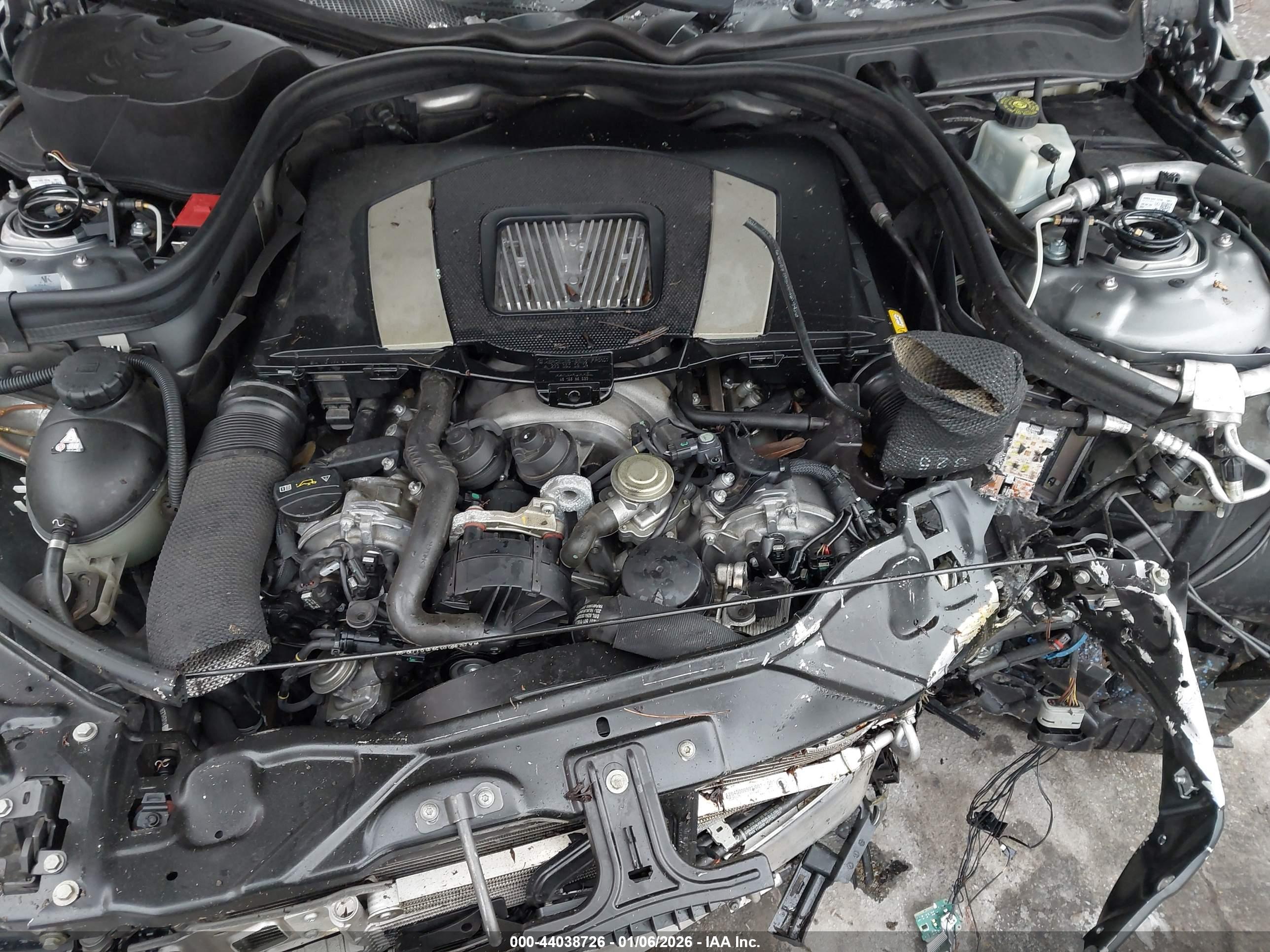 MERCEDES-BENZ E image 10