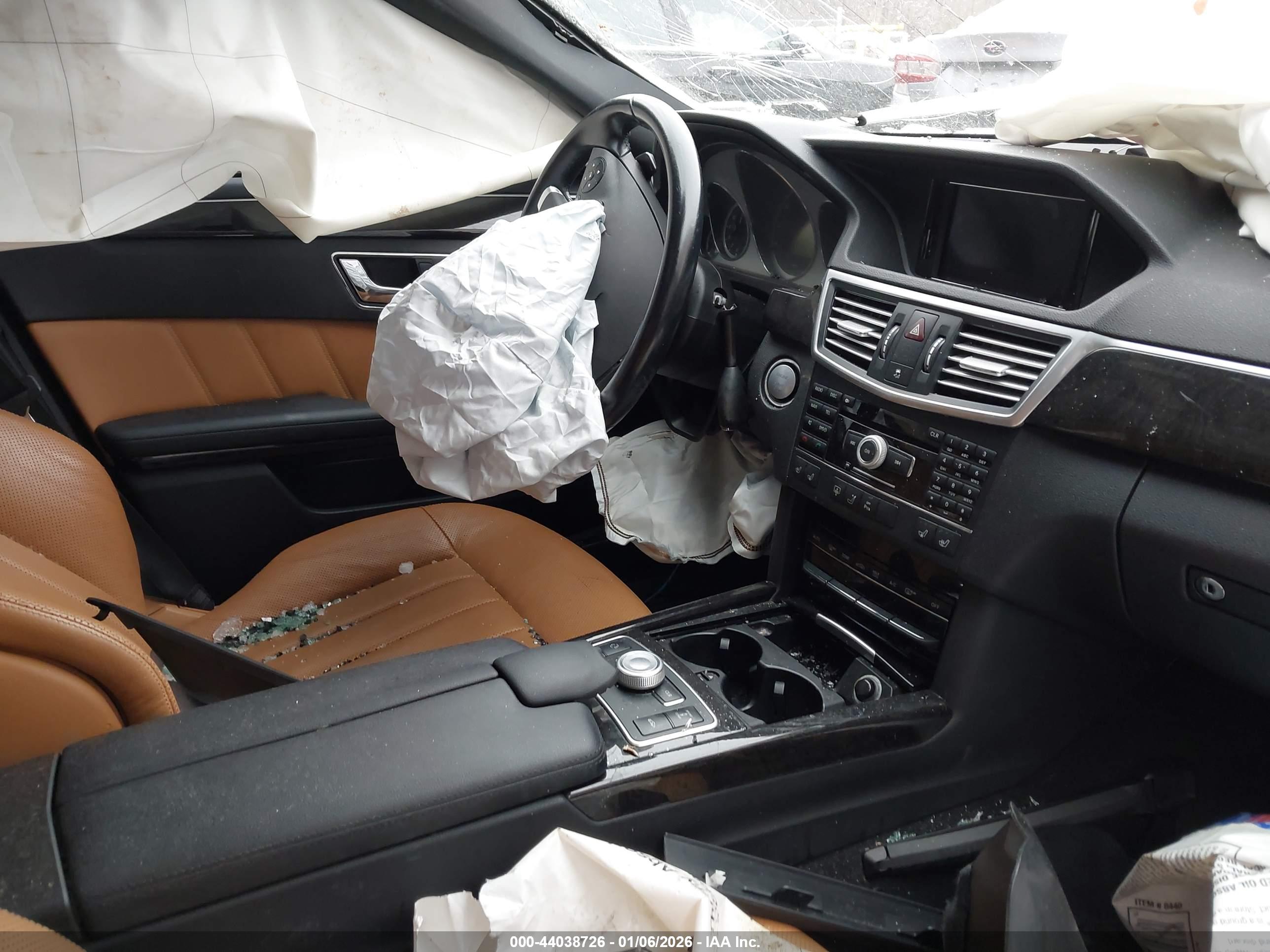 MERCEDES-BENZ E image 5