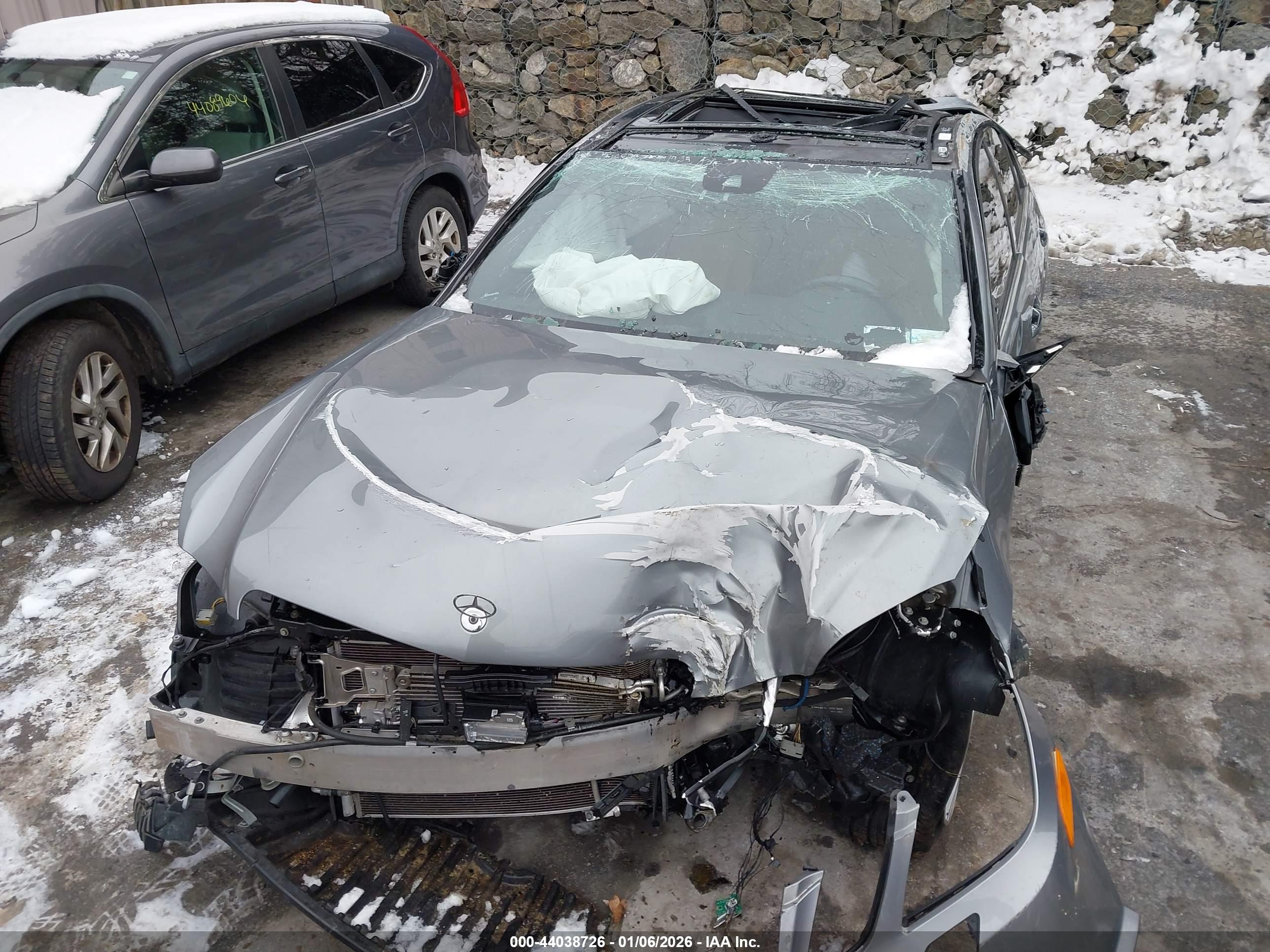 MERCEDES-BENZ E image 6