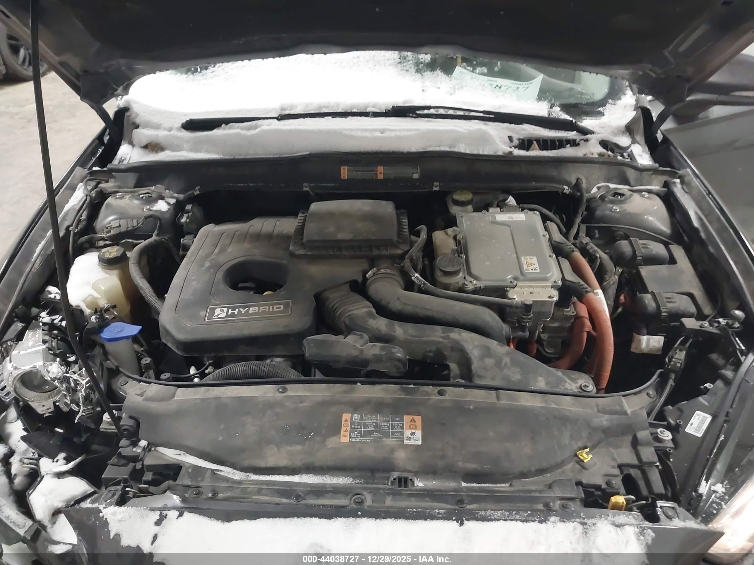 FORD FUSION image 10