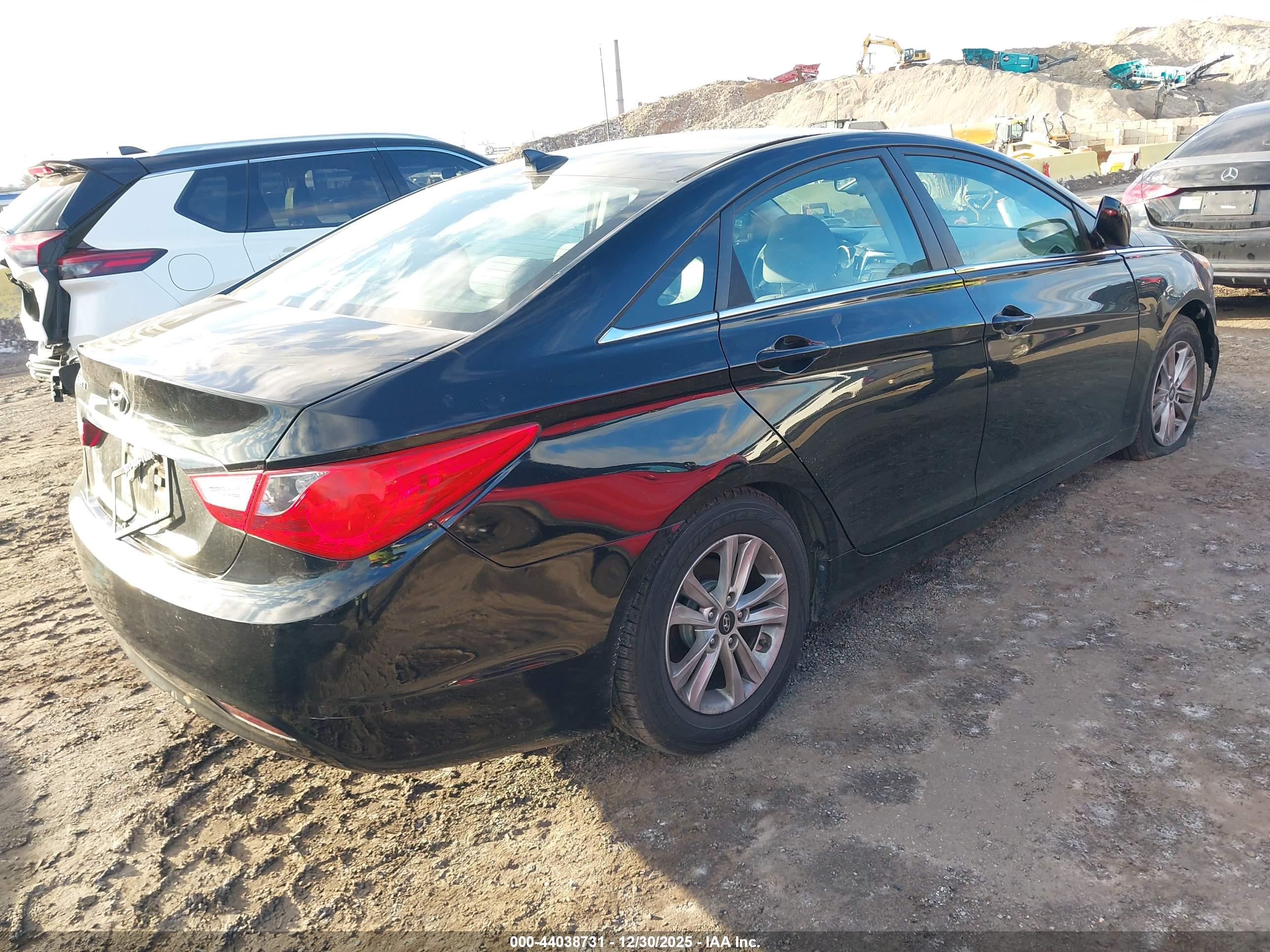 HYUNDAI SONATA image 4