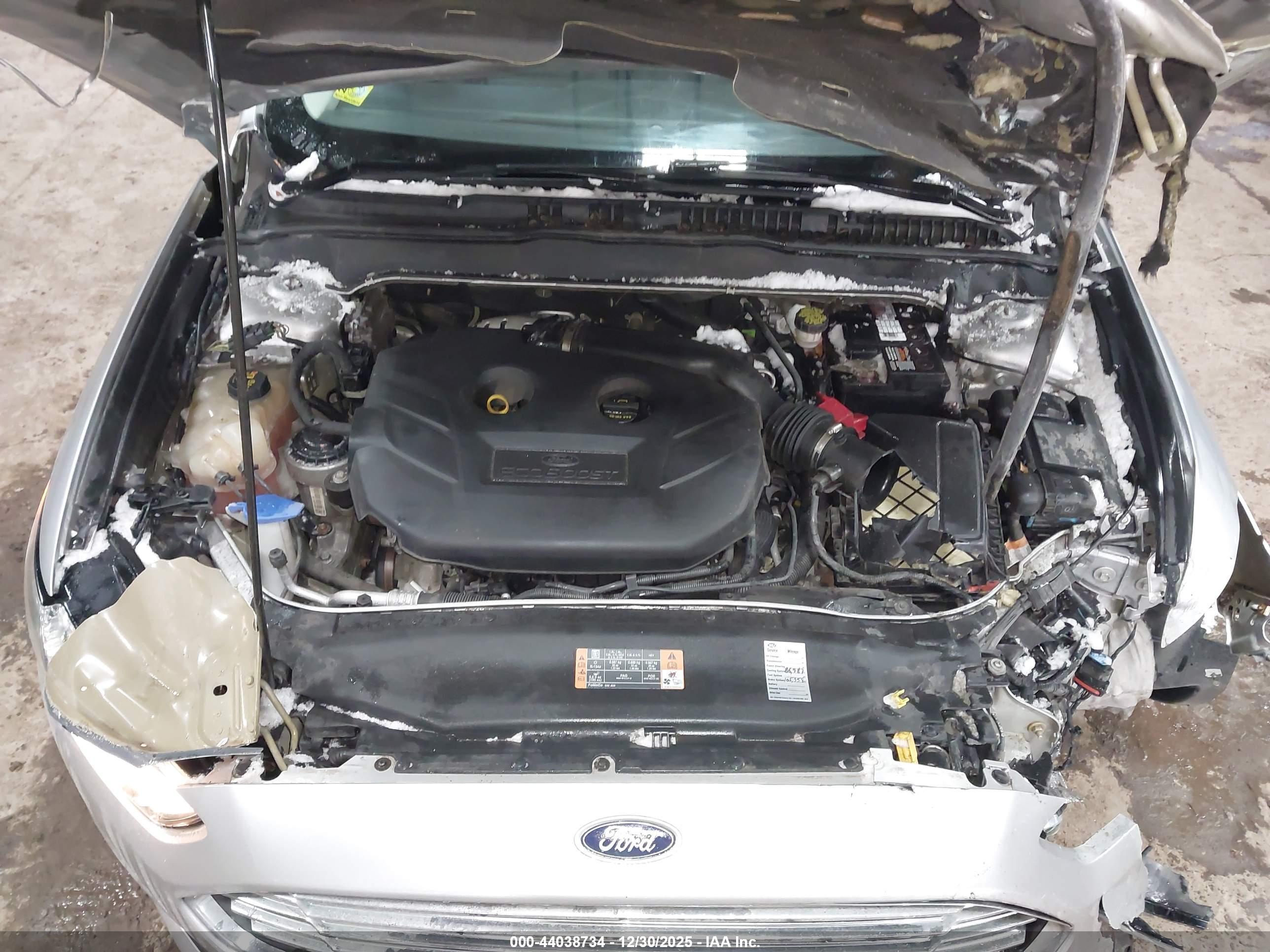 FORD FUSION image 10