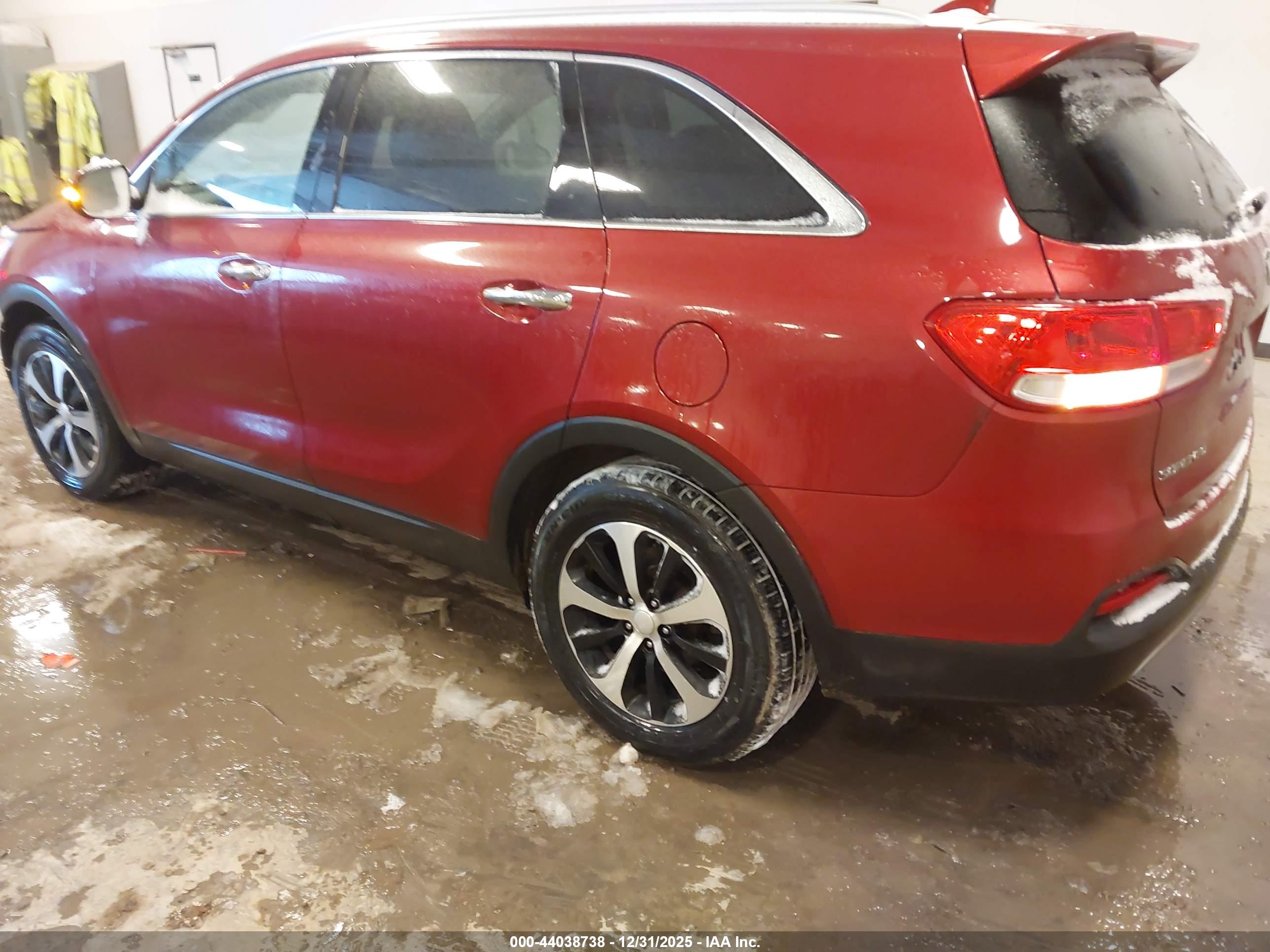 KIA SORENTO image 3