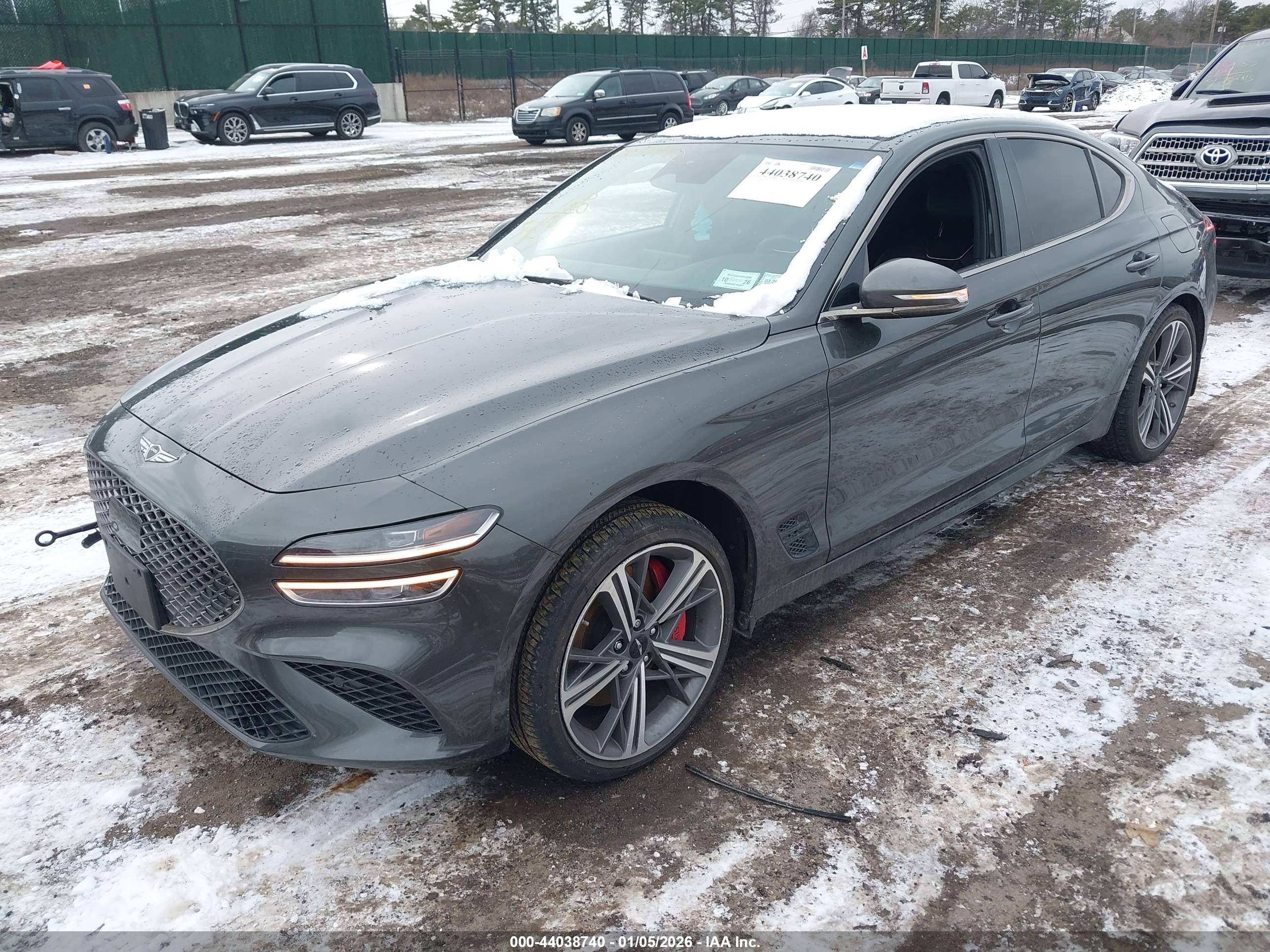 GENESIS G70 image 2
