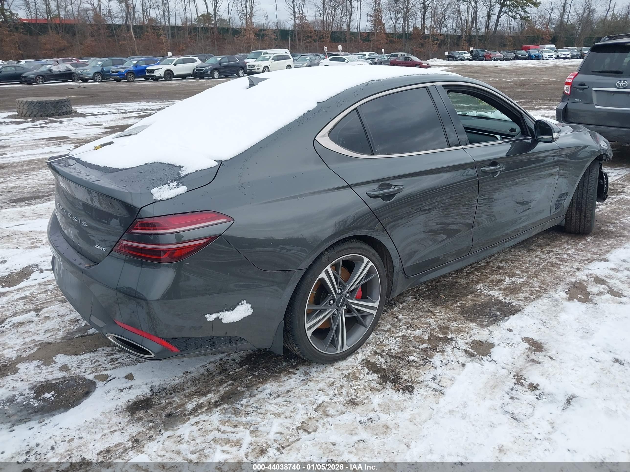 GENESIS G70 image 4