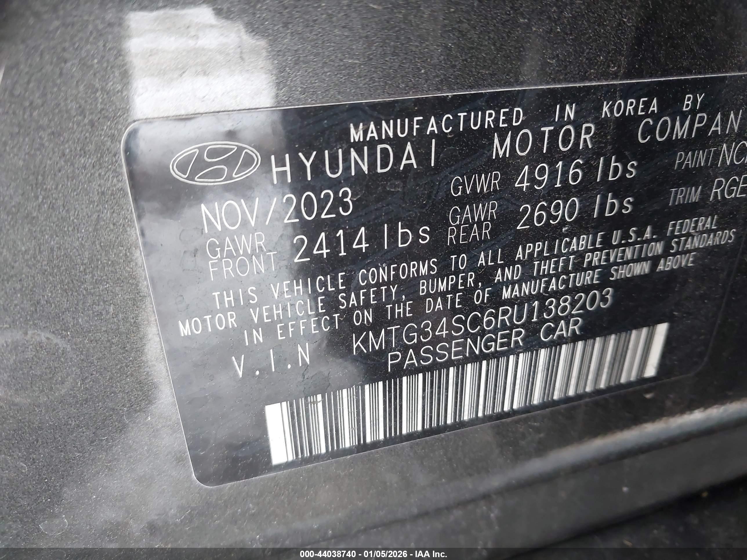GENESIS G70 image 9