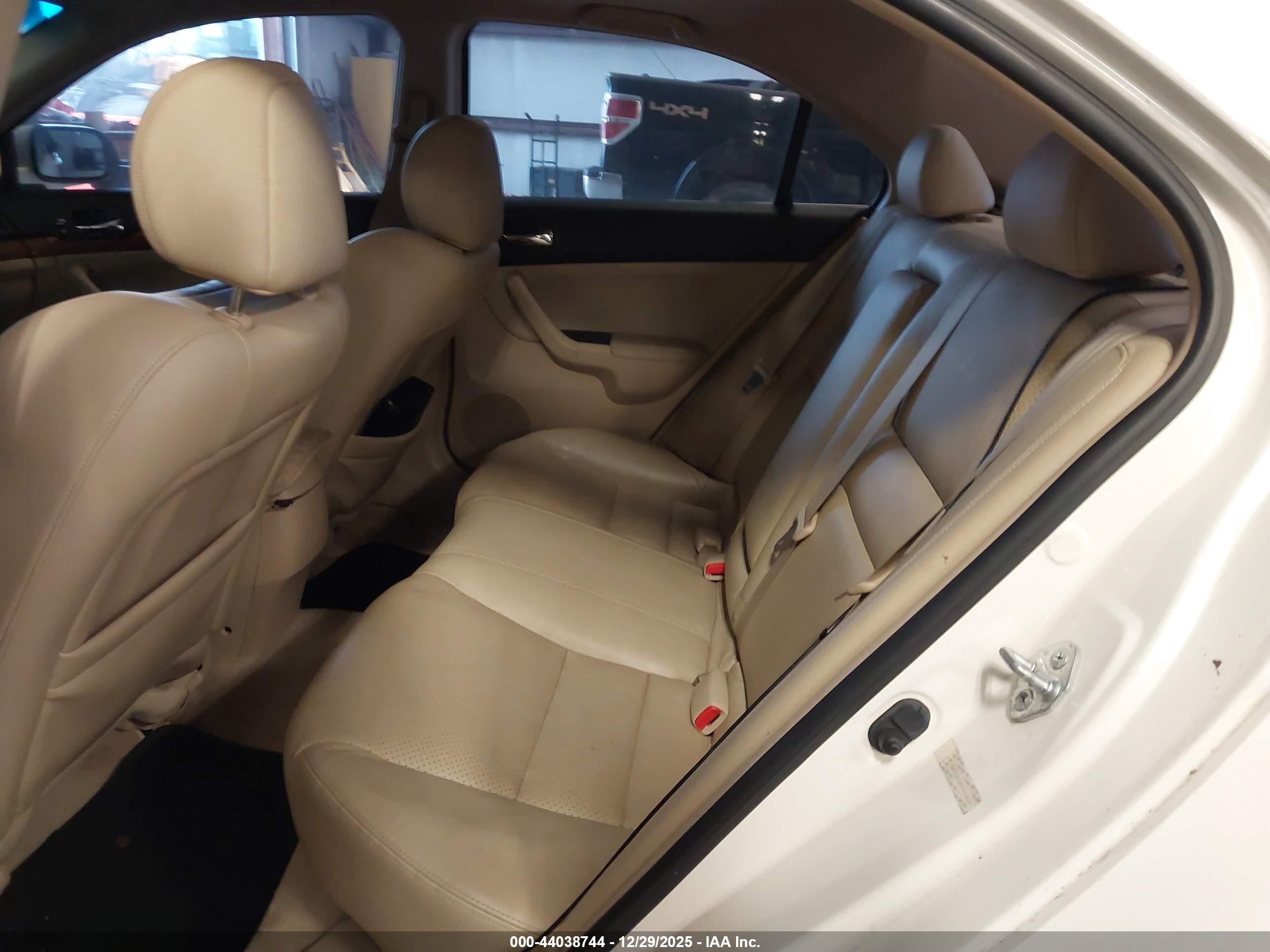 ACURA TSX image 8
