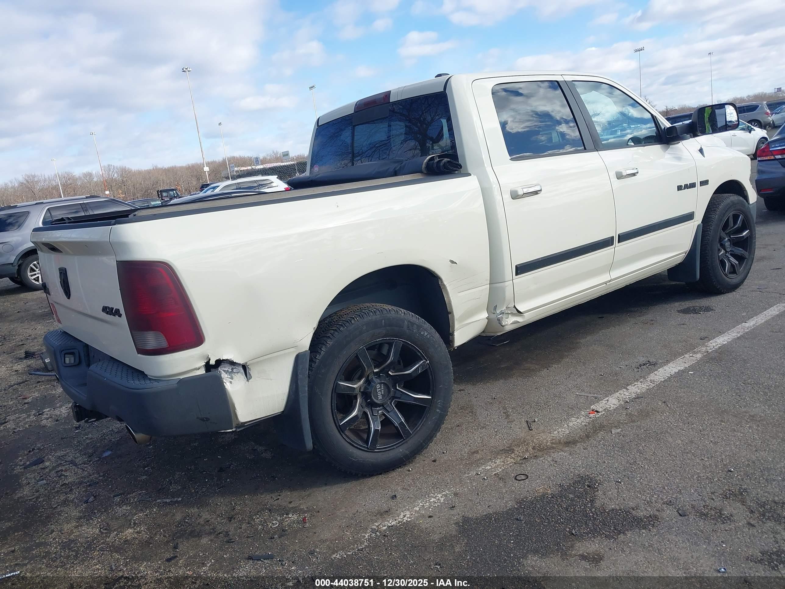 DODGE RAM image 4