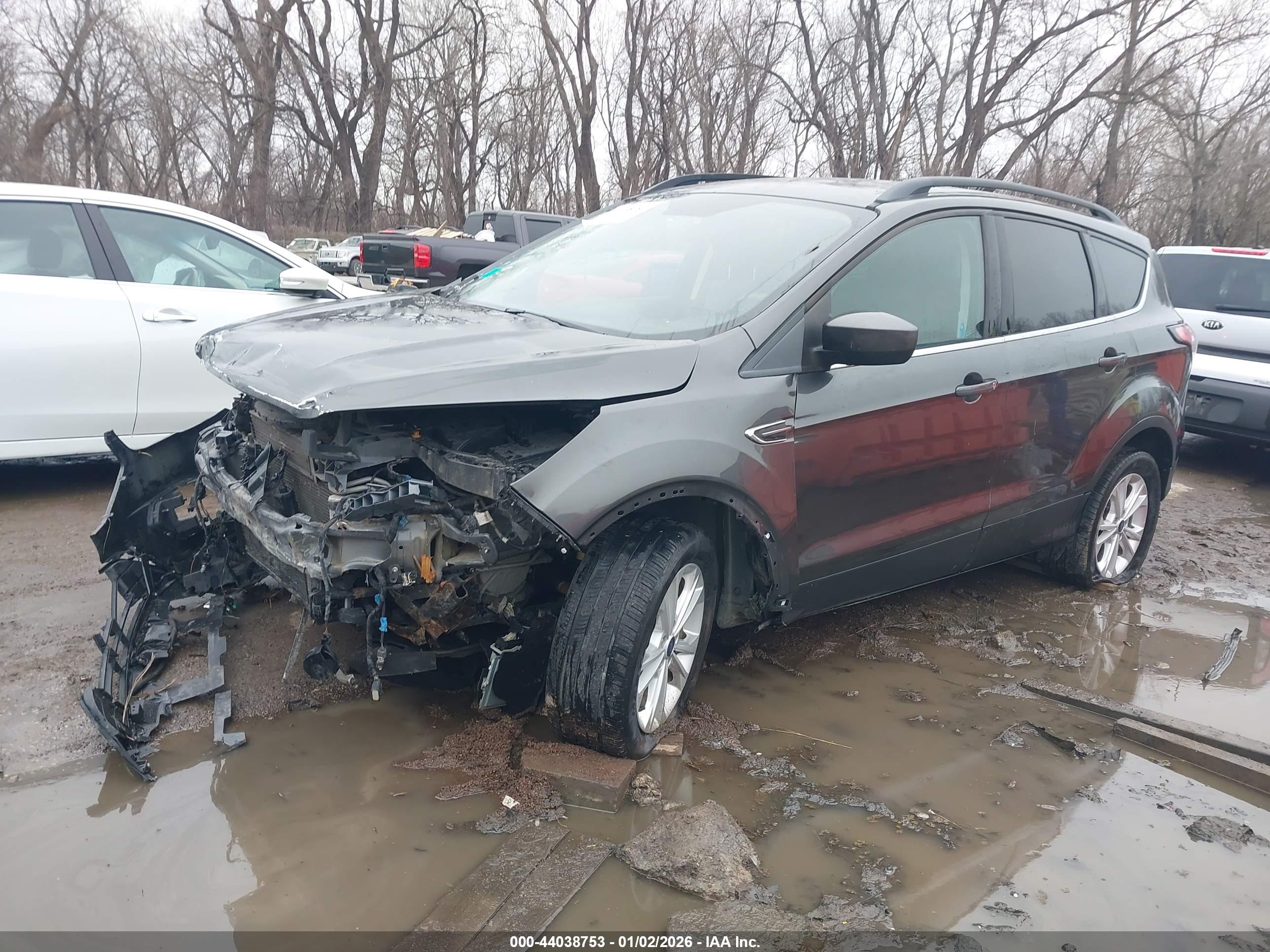 FORD ESCAPE image 2