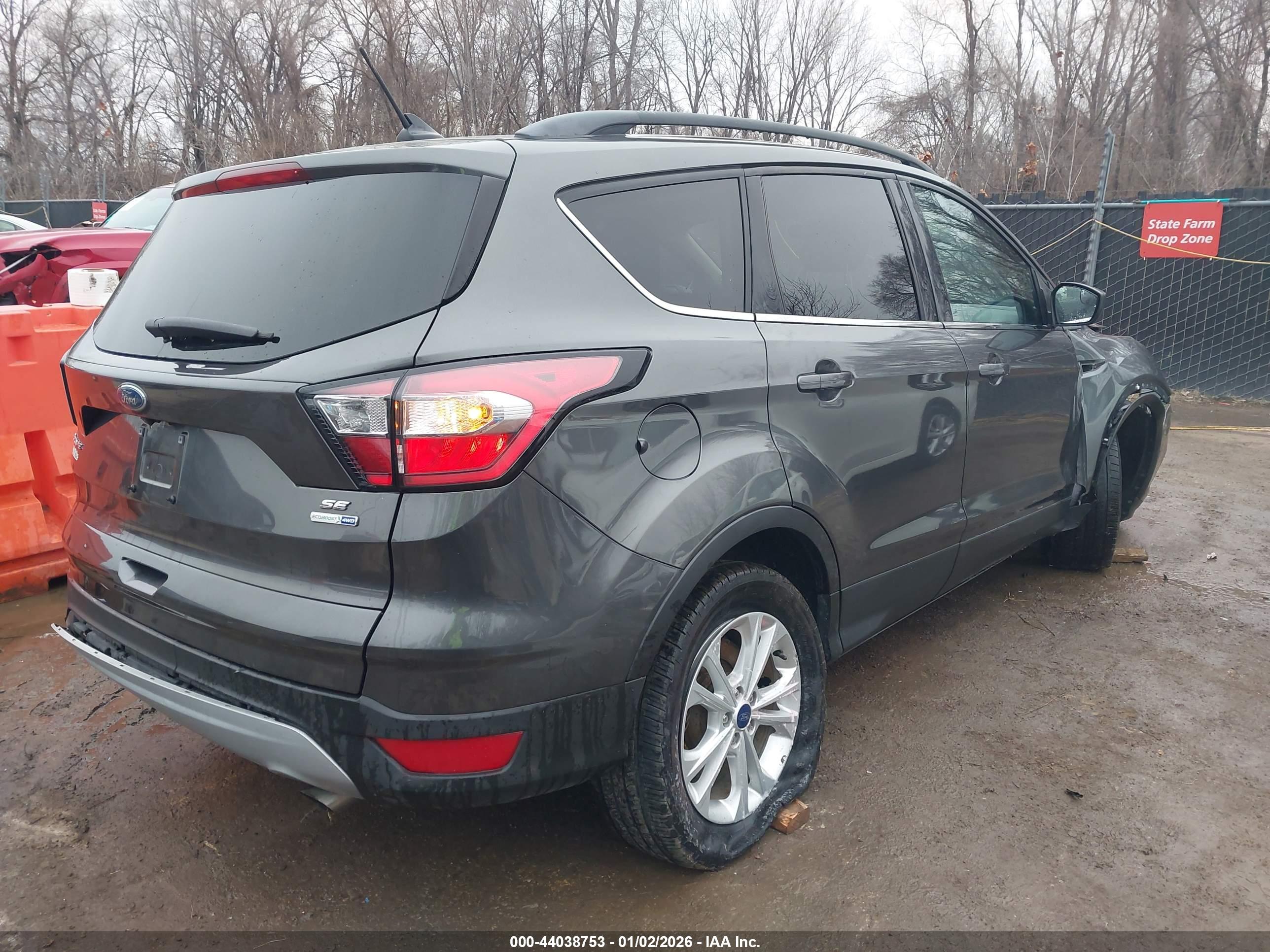 FORD ESCAPE image 4
