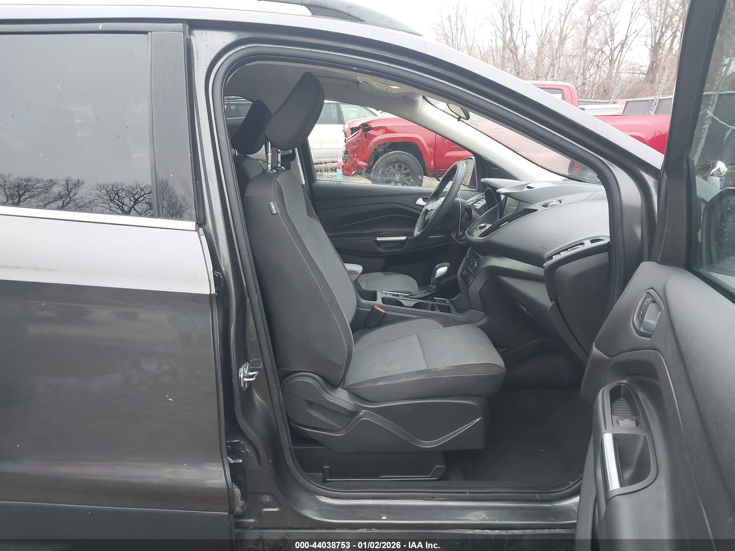 FORD ESCAPE image 5