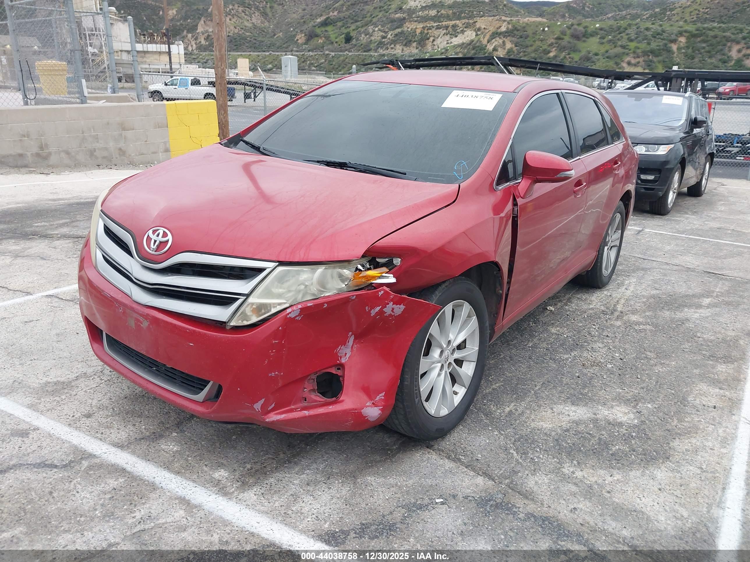 TOYOTA VENZA image 2