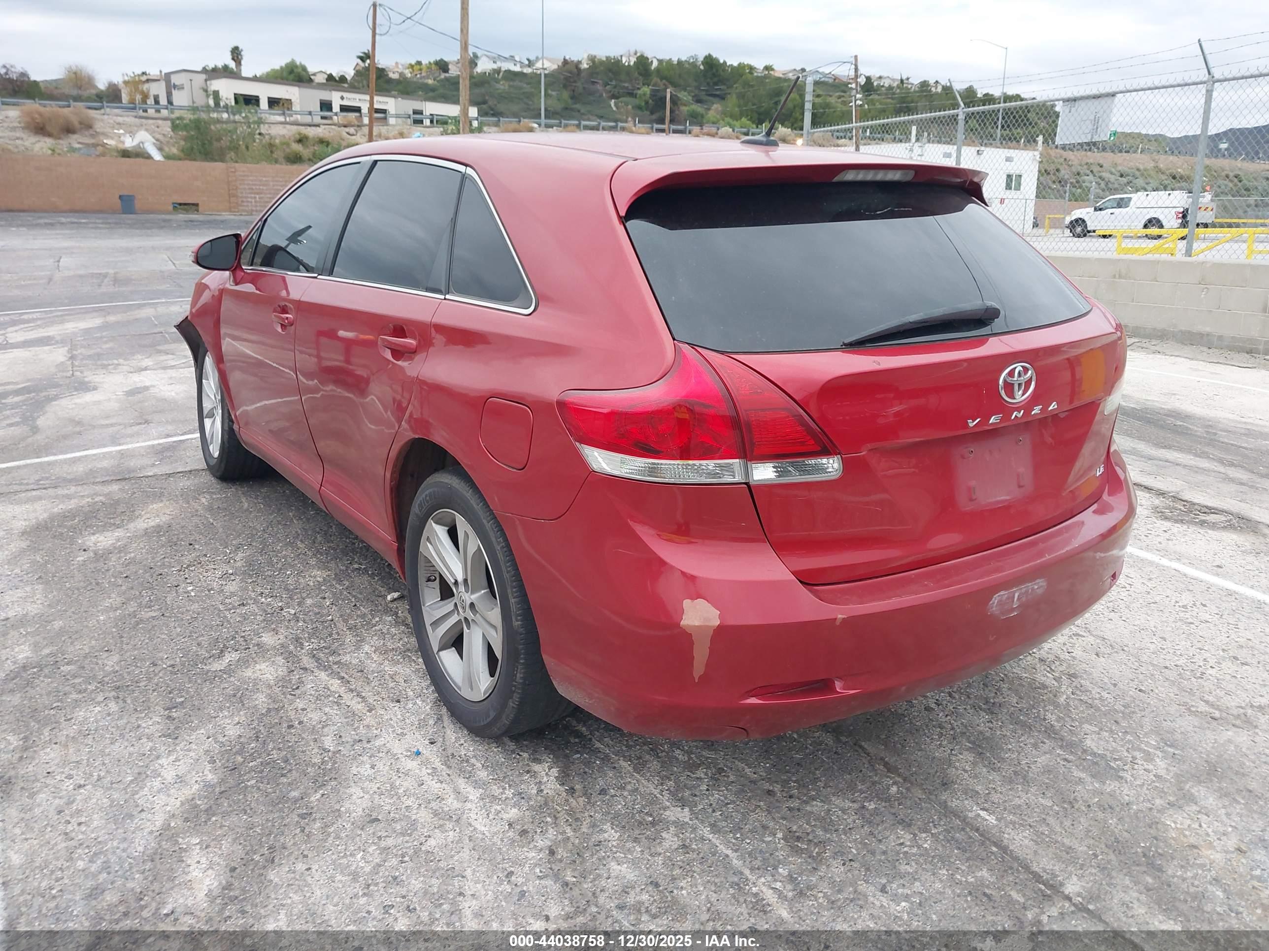 TOYOTA VENZA image 3