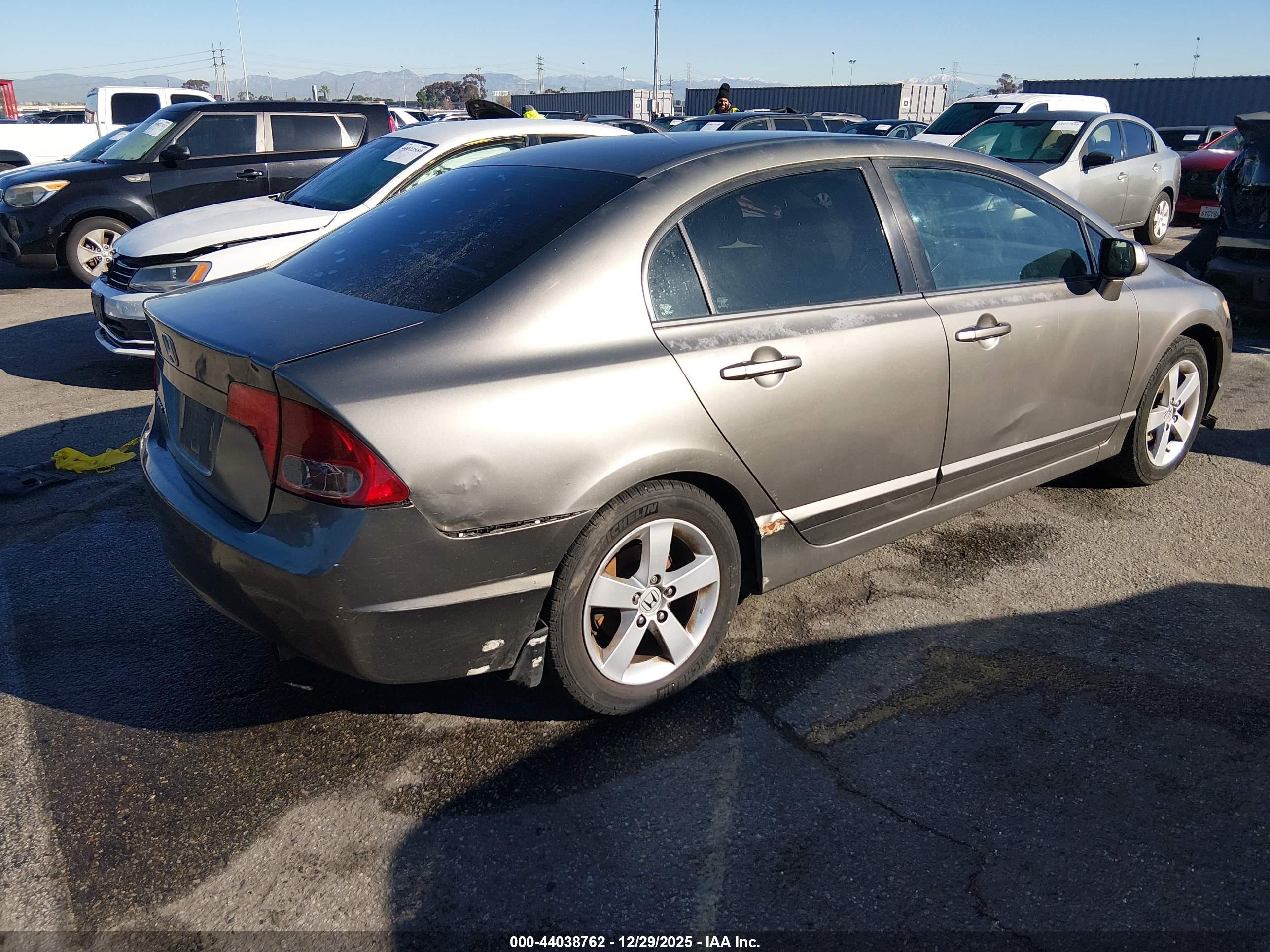 HONDA CIVIC image 4