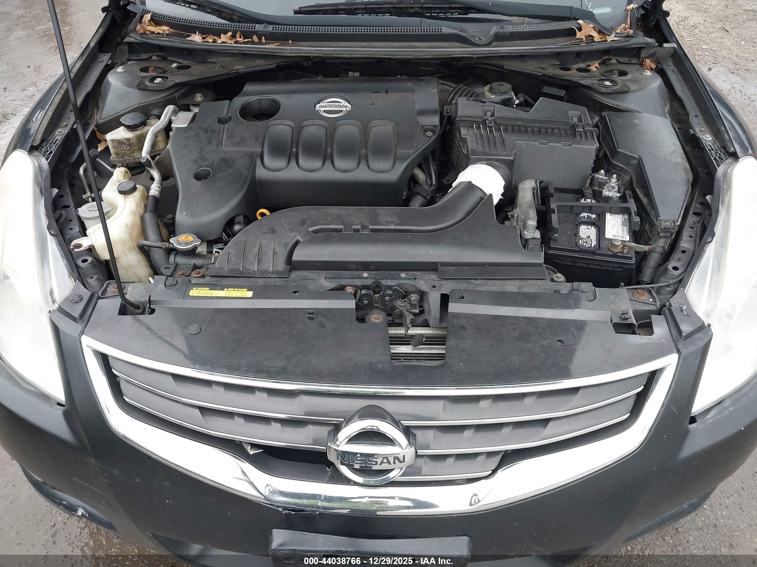 NISSAN ALTIMA image 10