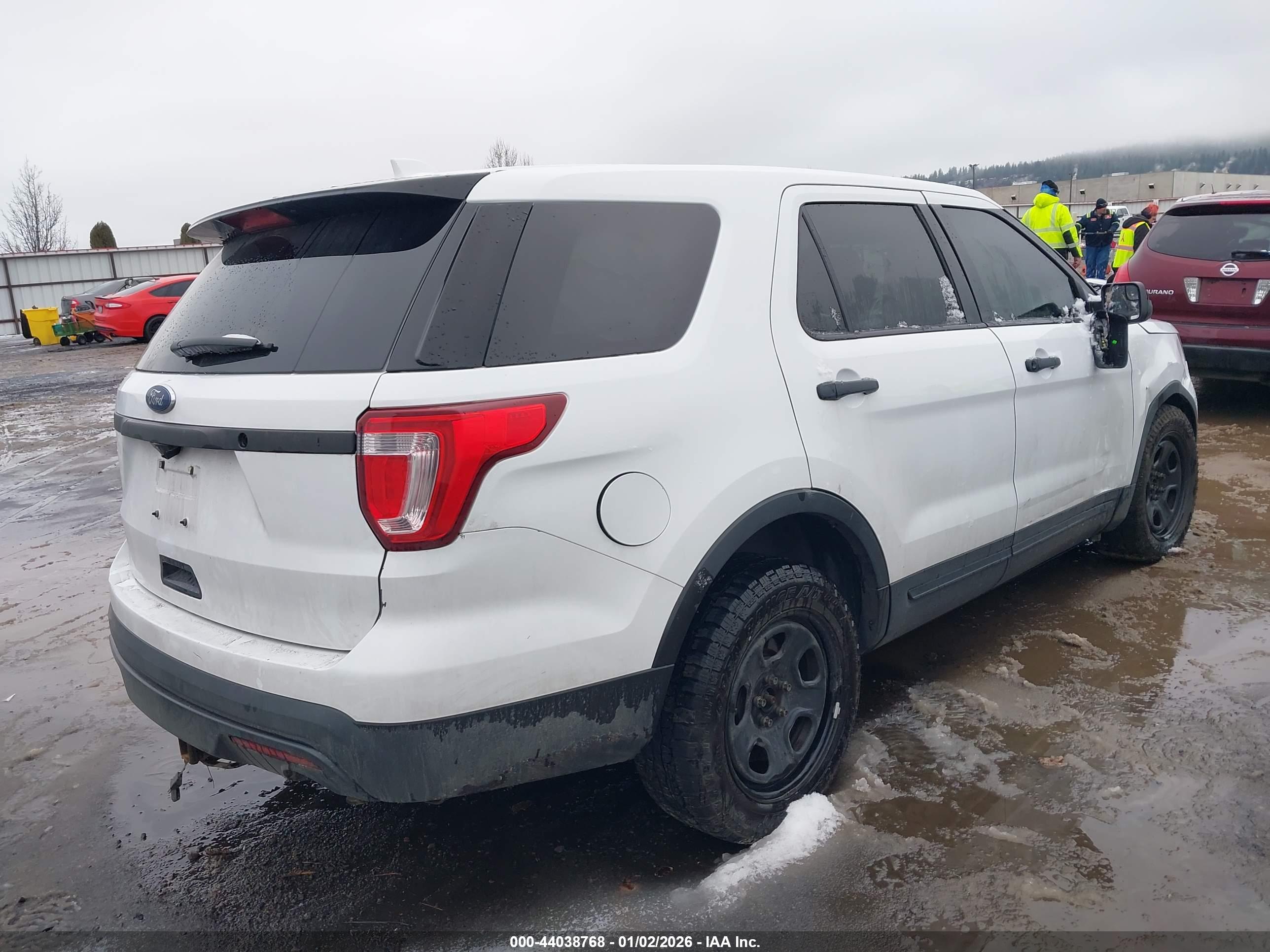 FORD UTILITY image 4