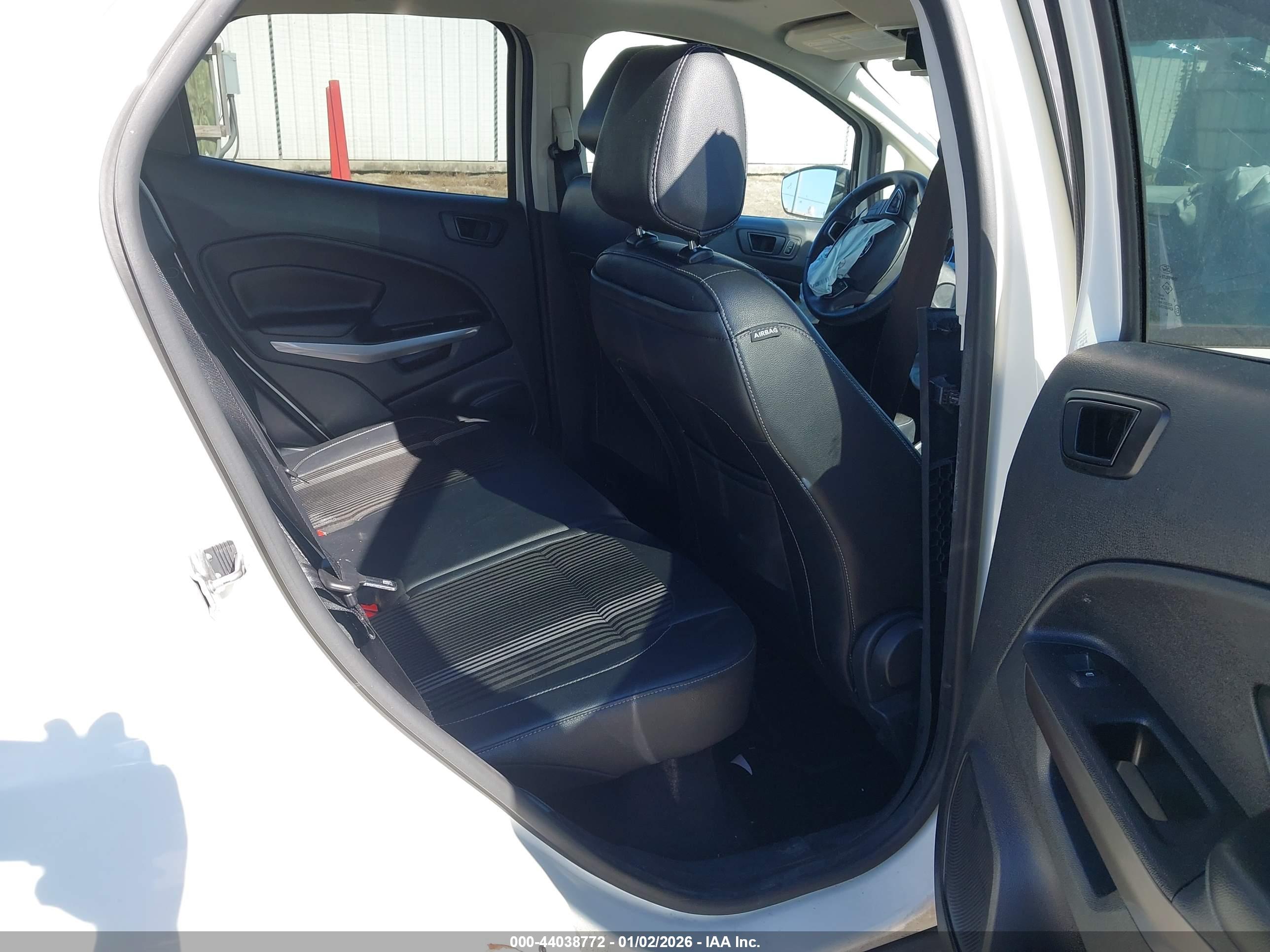 FORD ECOSPORT image 8