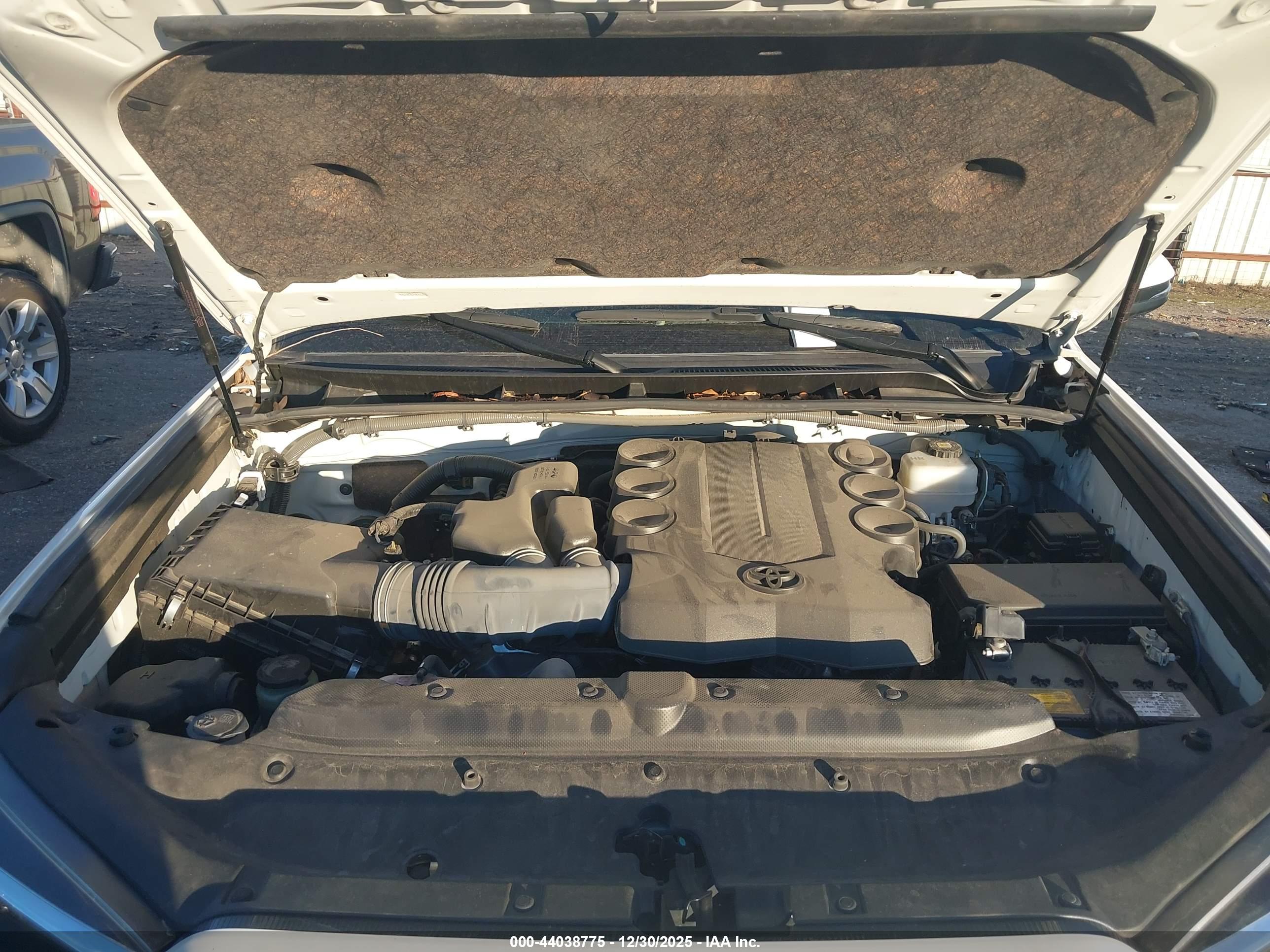 TOYOTA 4RUNNER image 10