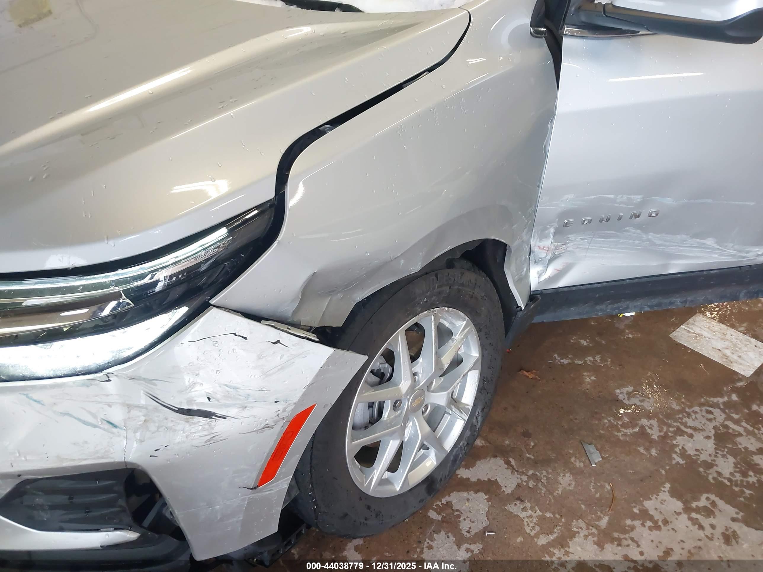 CHEVROLET EQUINOX image 6