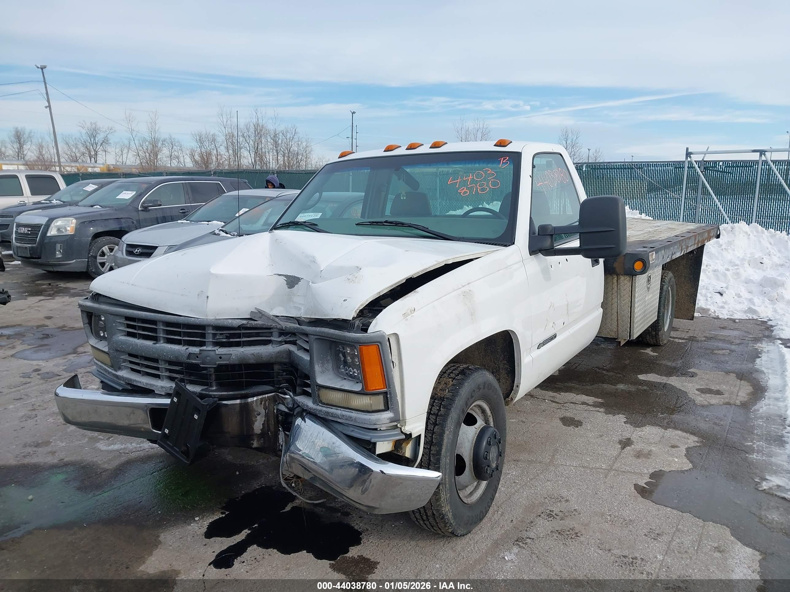 CHEVROLET C3500 image 2