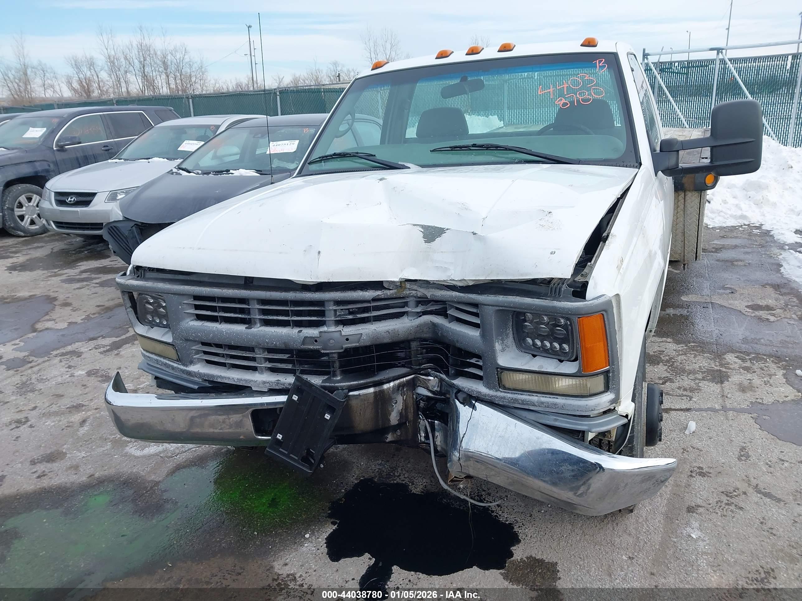 CHEVROLET C3500 image 6
