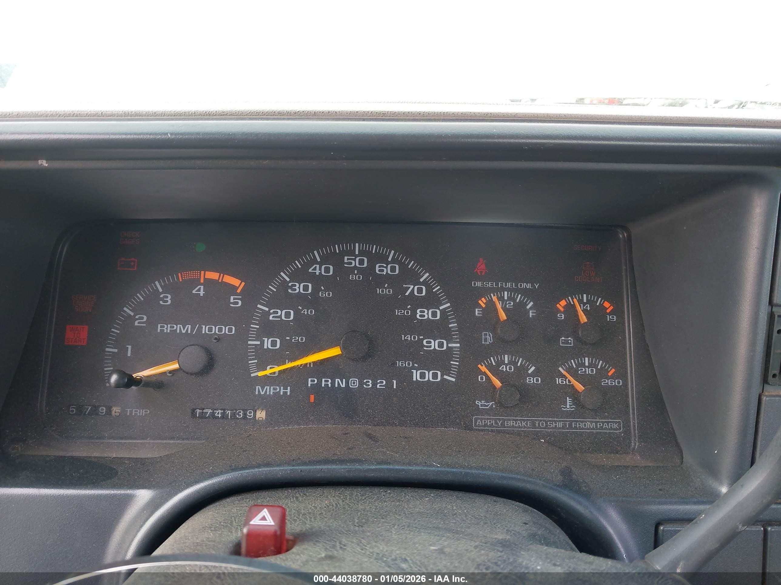 CHEVROLET C3500 image 7