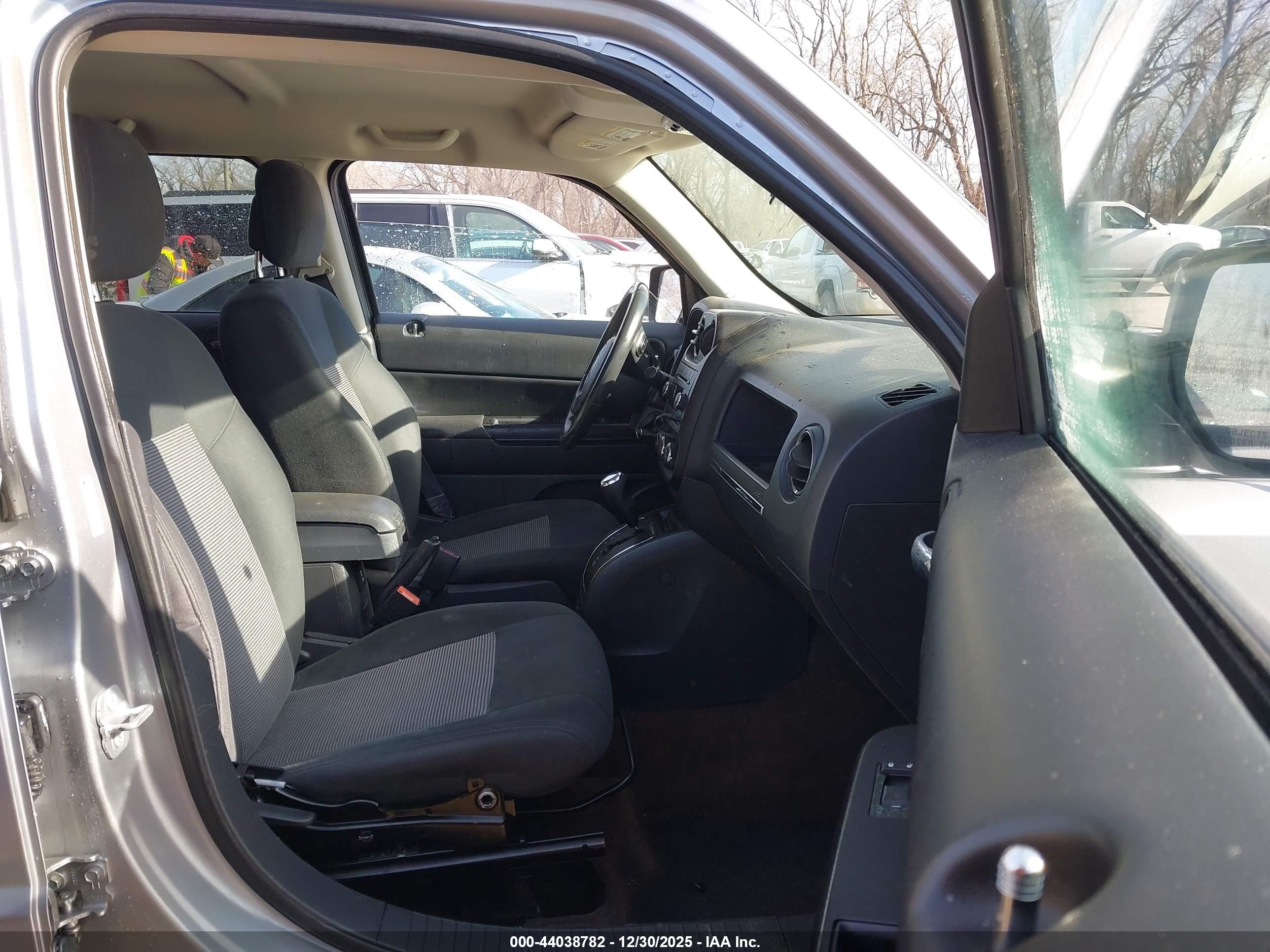 JEEP PATRIOT image 5