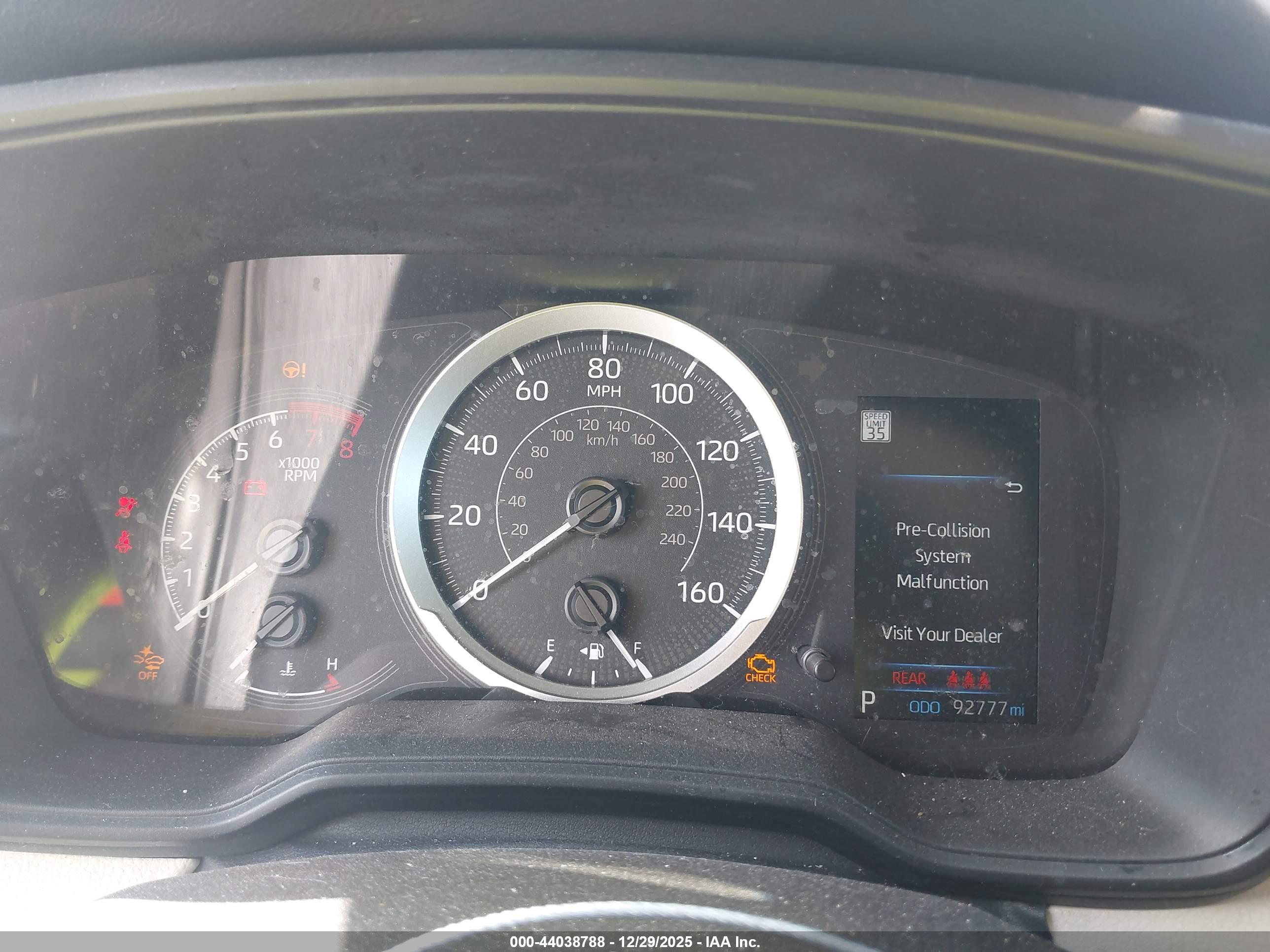 TOYOTA COROLLA image 7