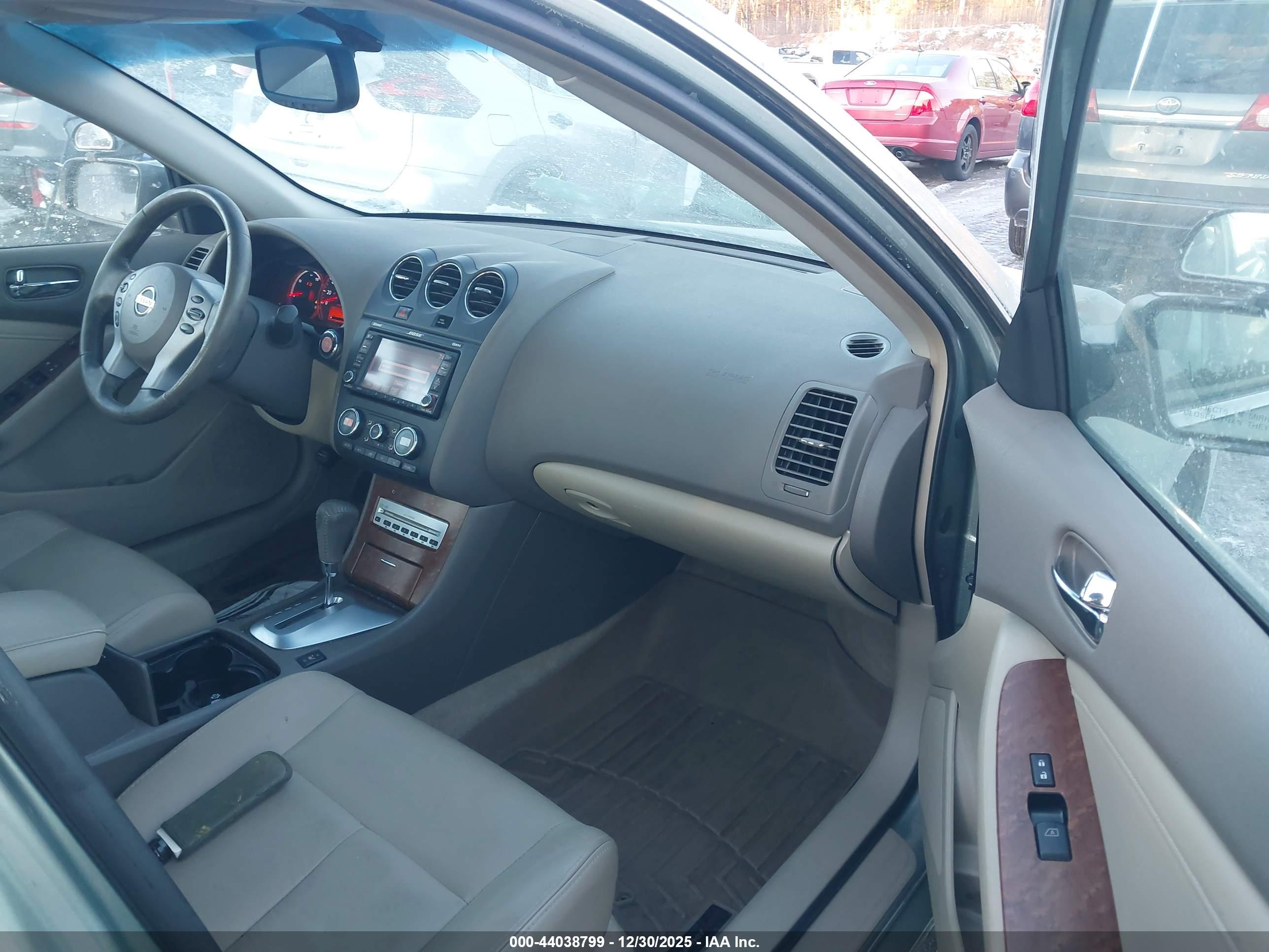NISSAN ALTIMA image 5