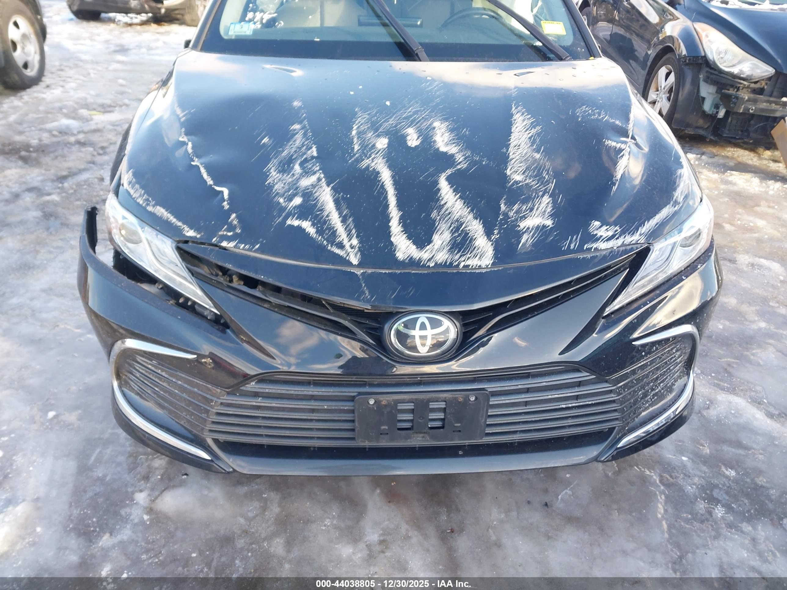 TOYOTA CAMRY image 6