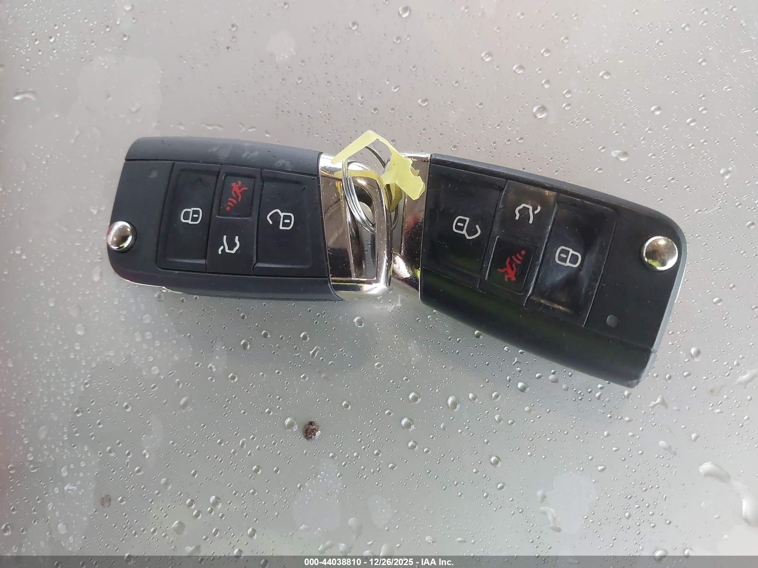 VOLKSWAGEN GOLF image 11