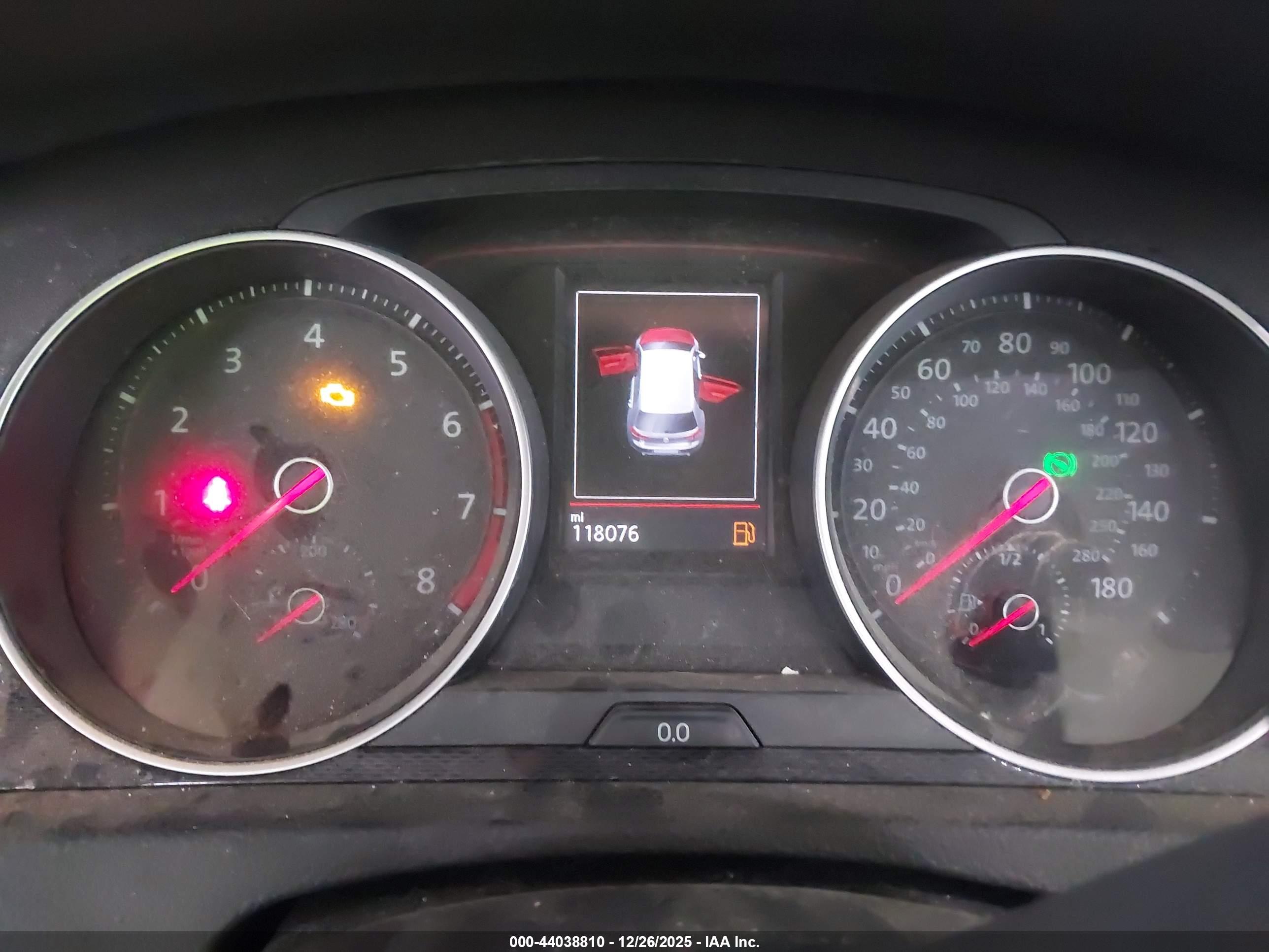 VOLKSWAGEN GOLF image 7