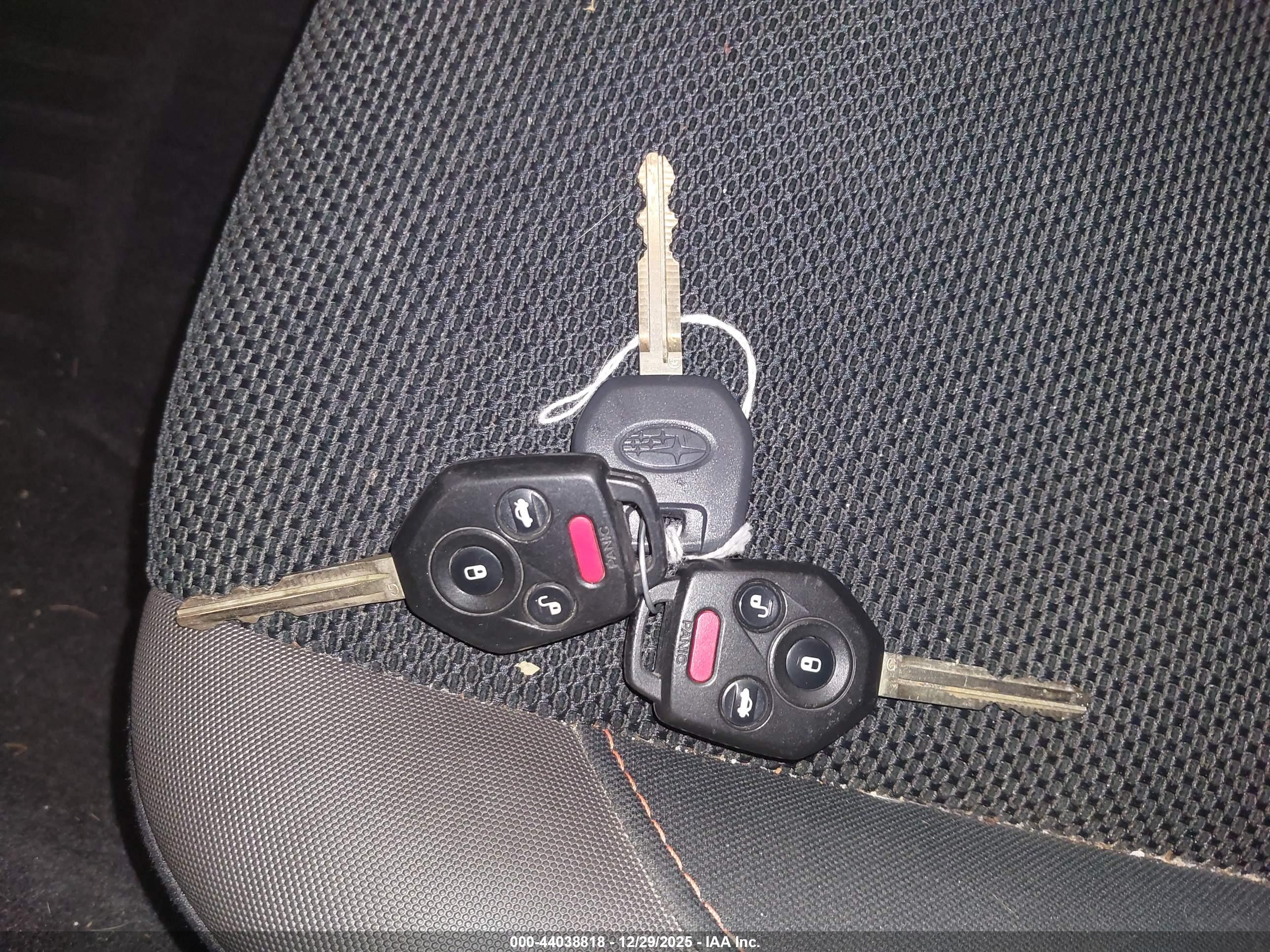 SUBARU CROSSTREK image 11