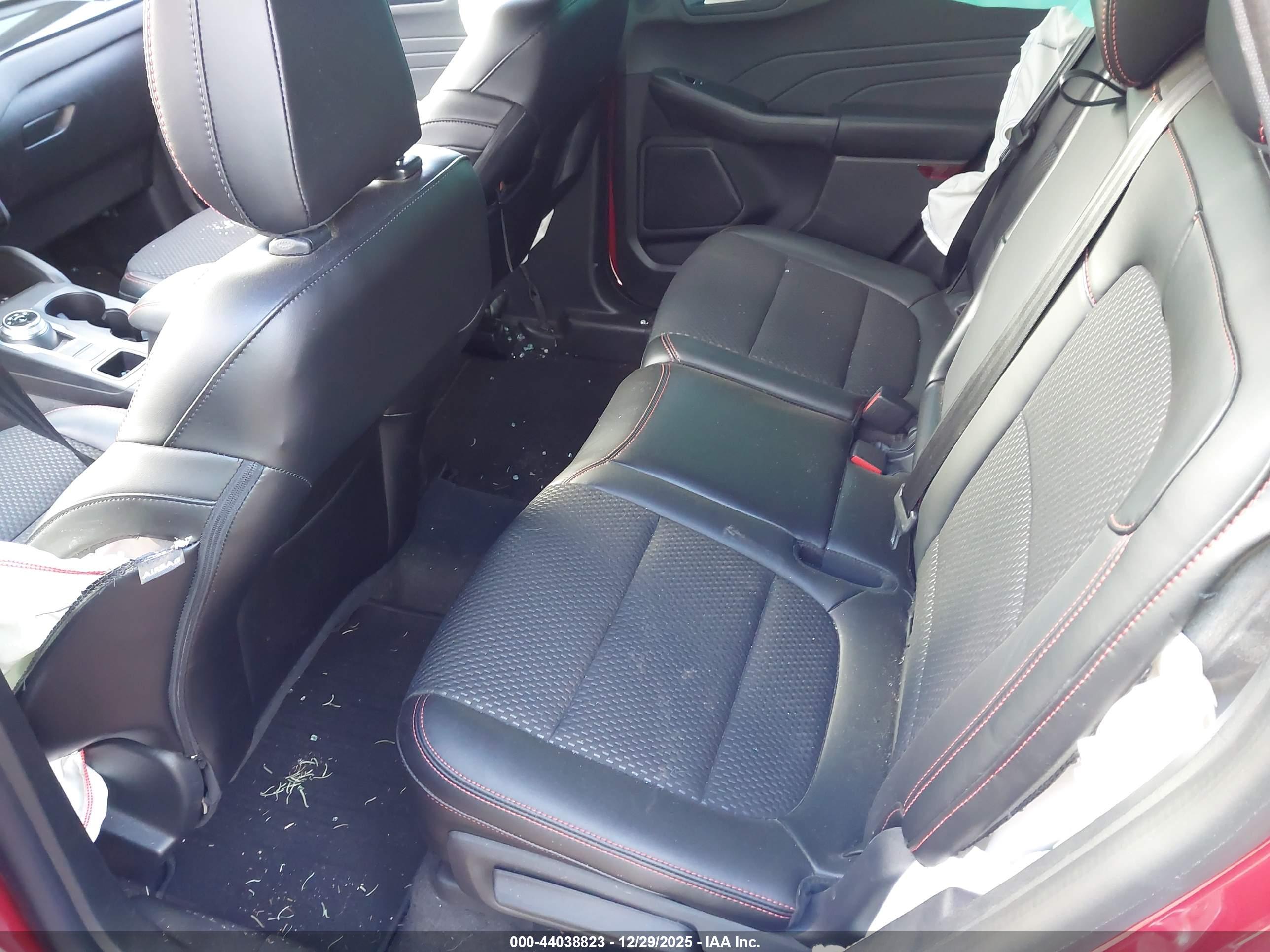 FORD ESCAPE image 8