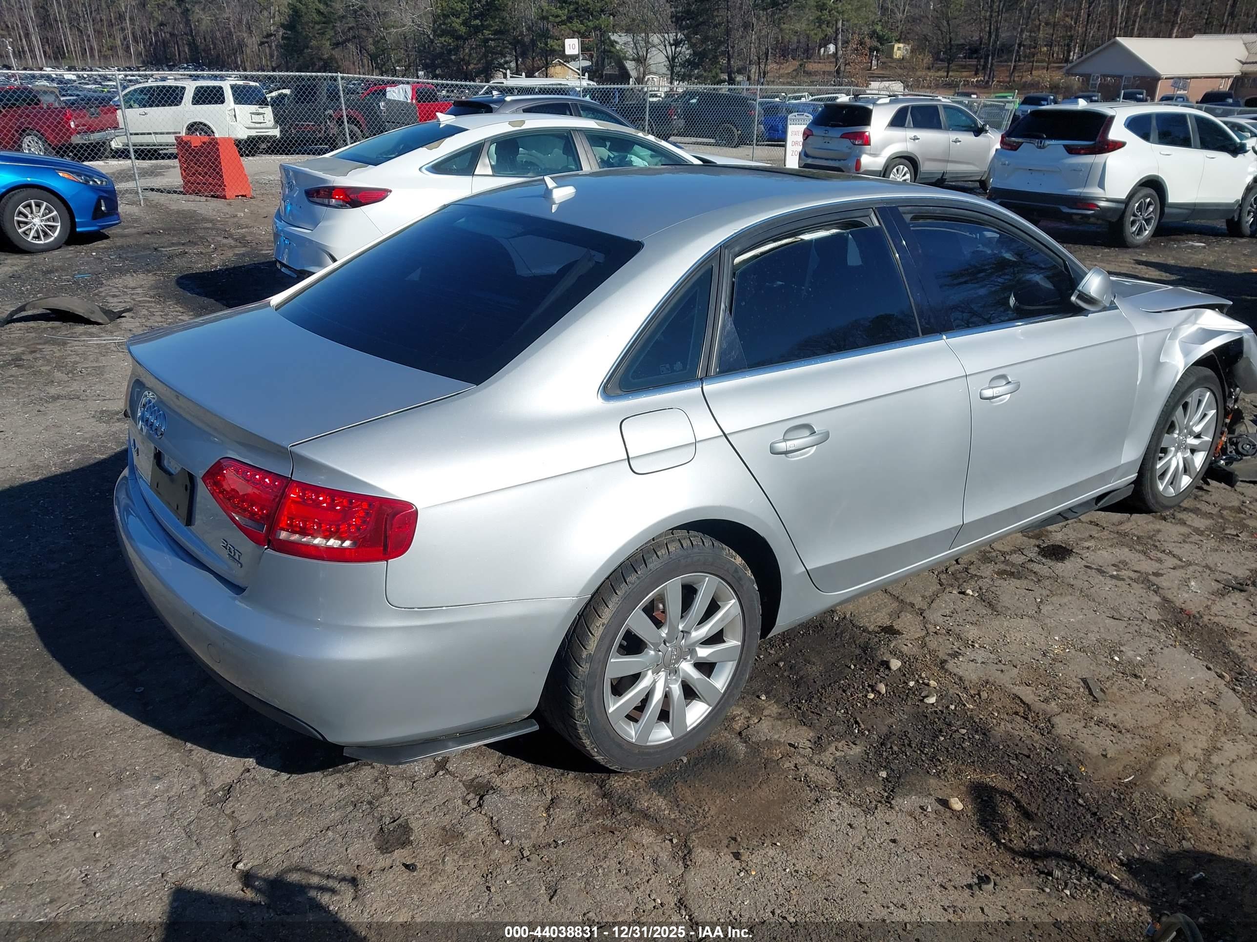 AUDI A4 image 4