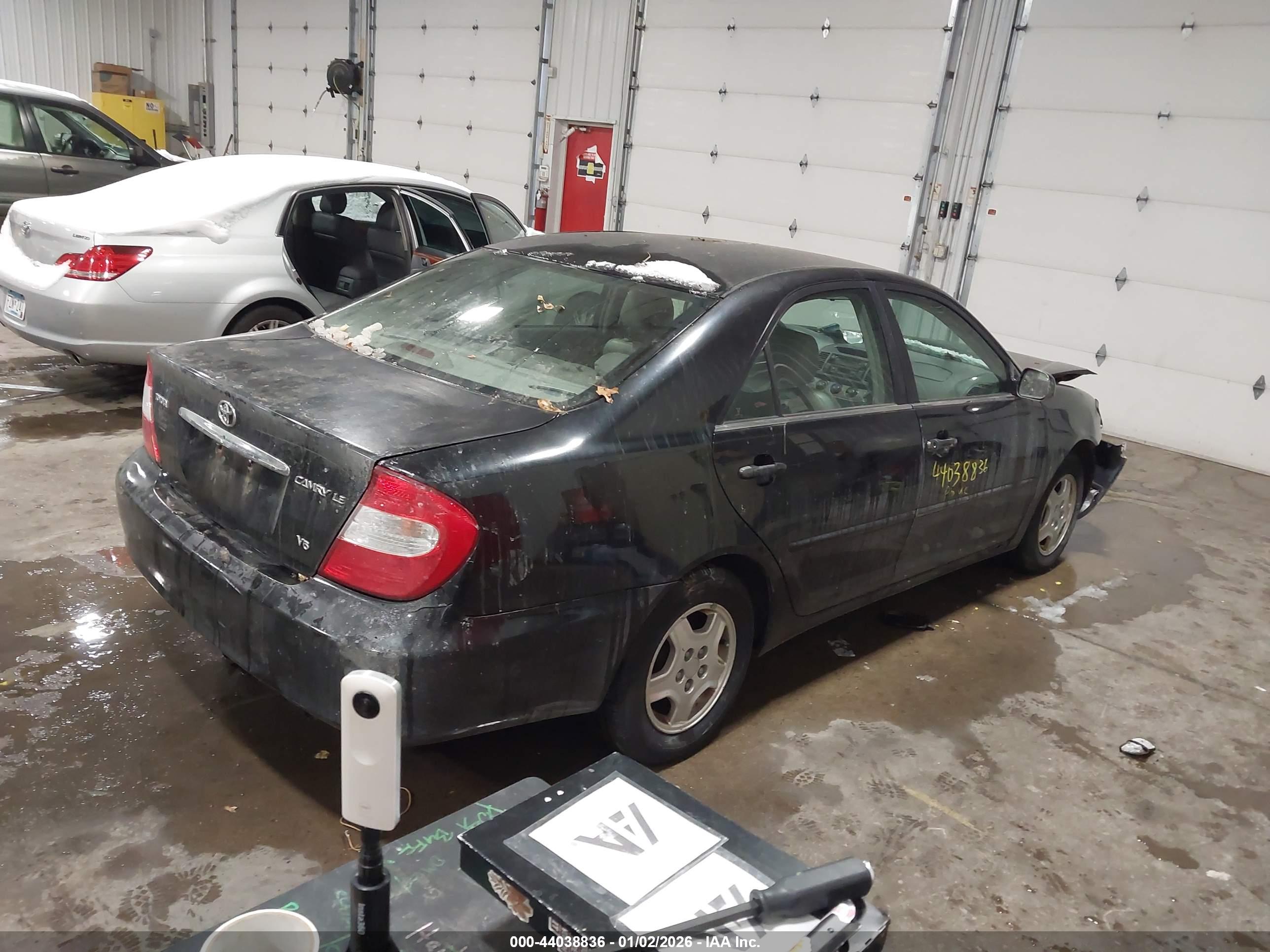 TOYOTA CAMRY image 4