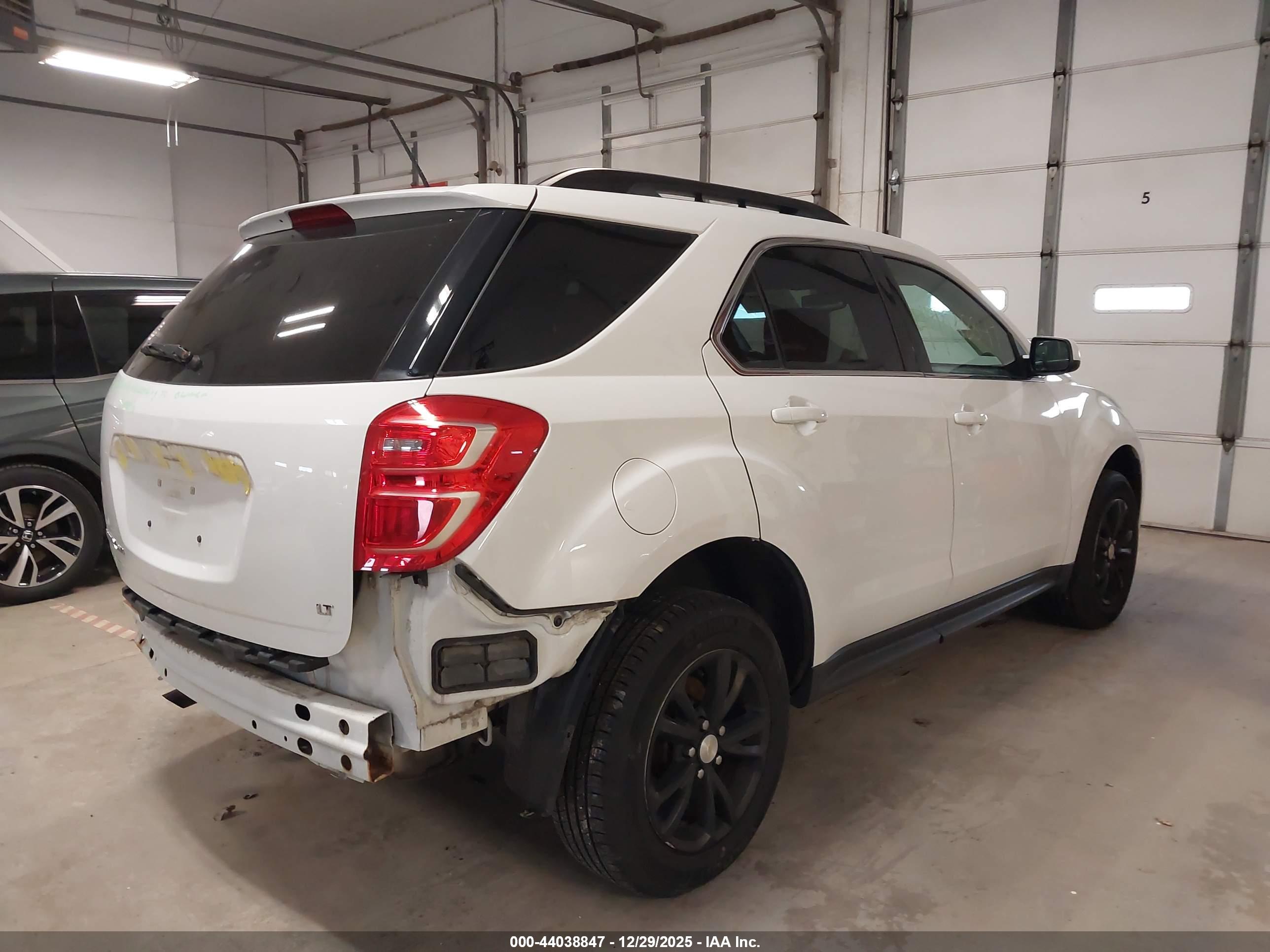 CHEVROLET EQUINOX image 4