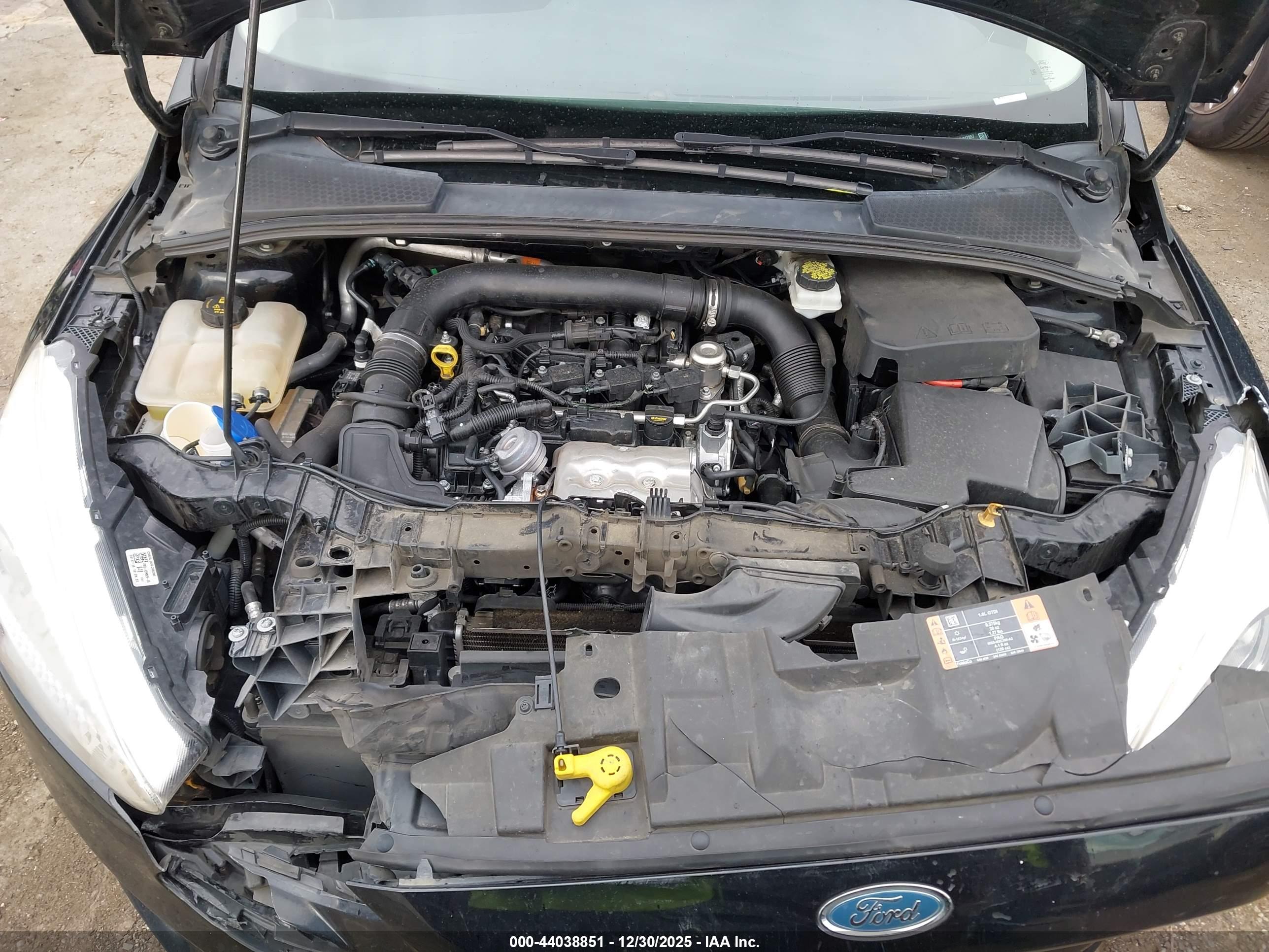 FORD FOCUS image 10