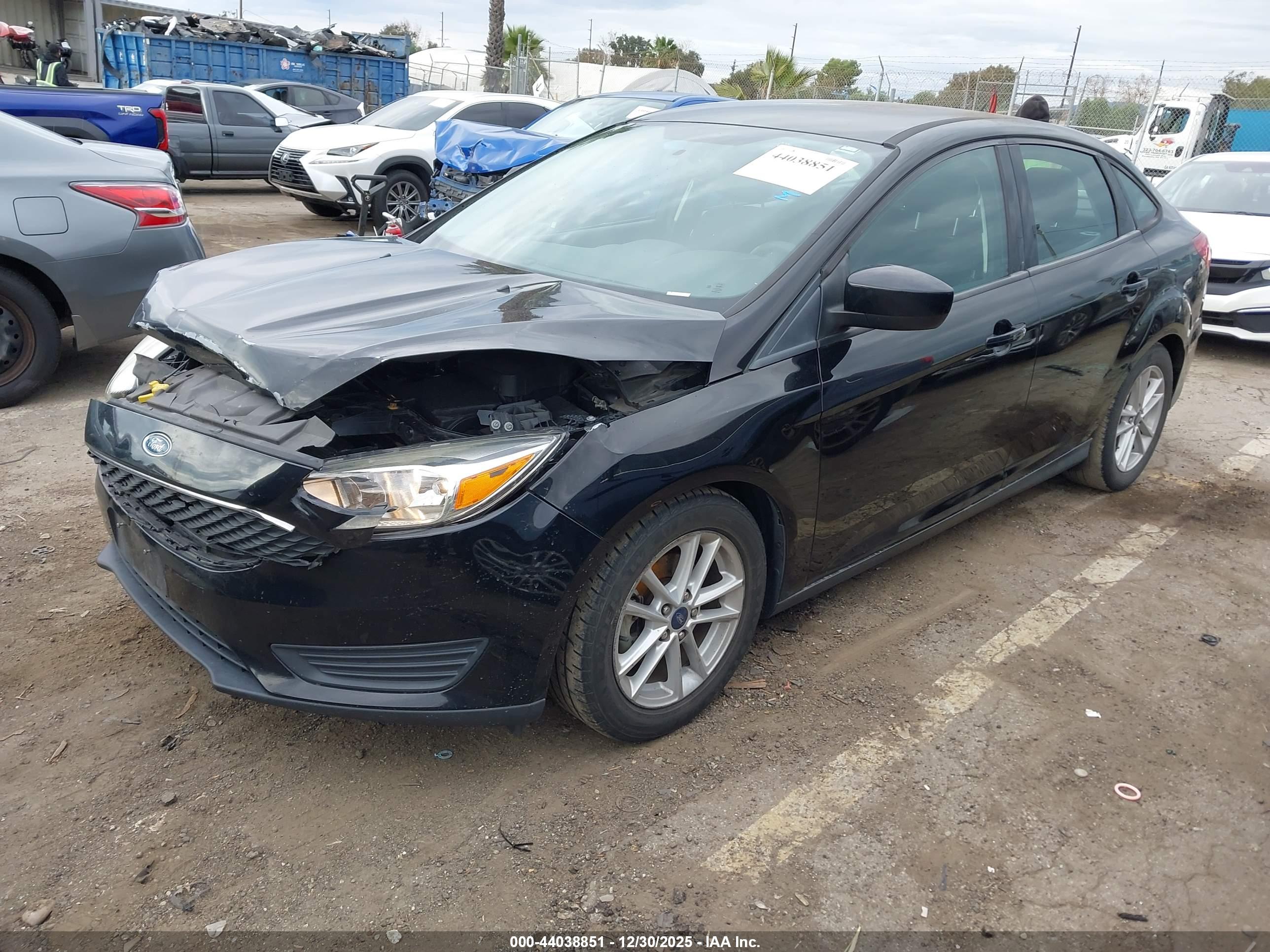 FORD FOCUS image 2