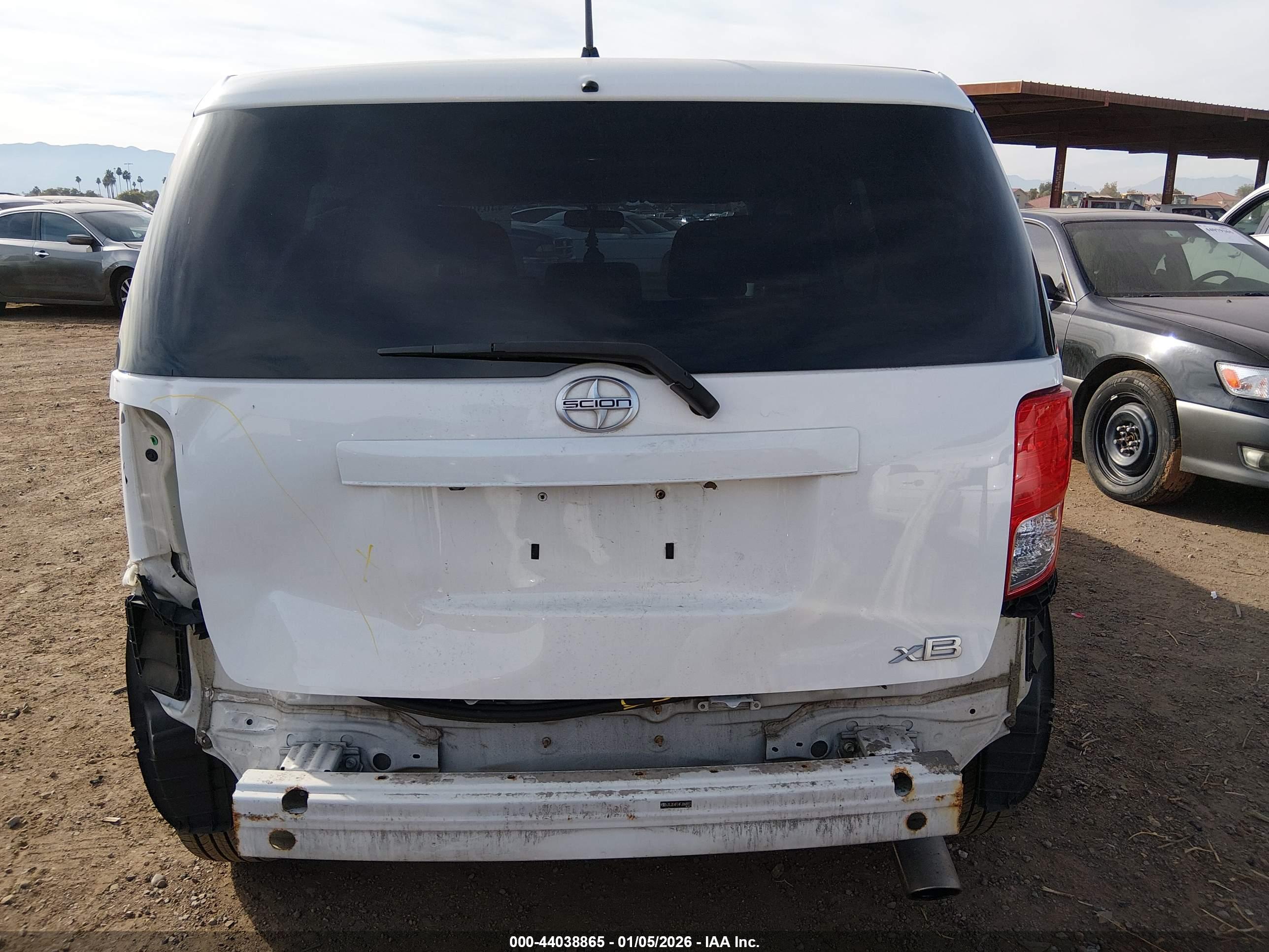 SCION XB image 6
