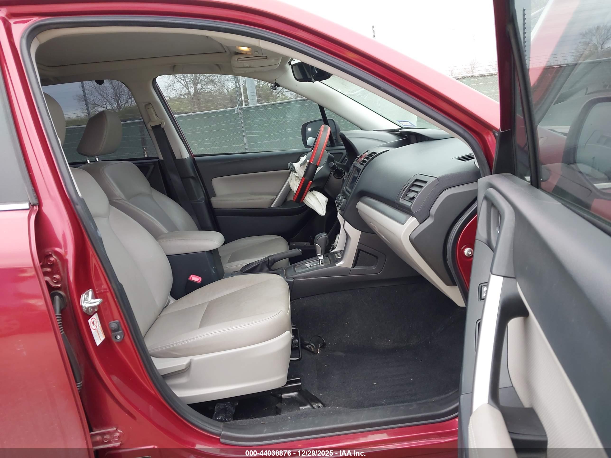 SUBARU FORESTER image 5