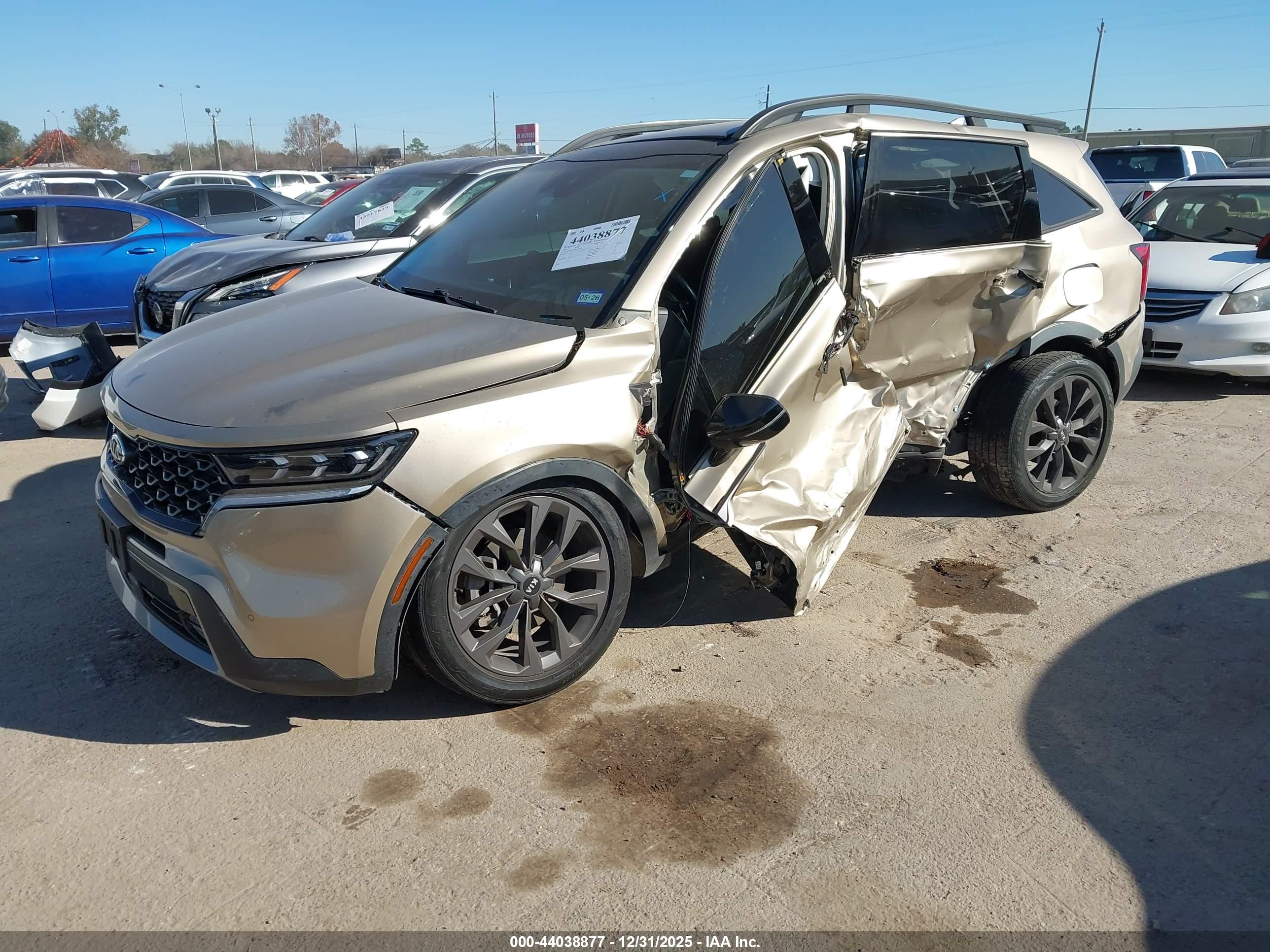 KIA SORENTO image 2