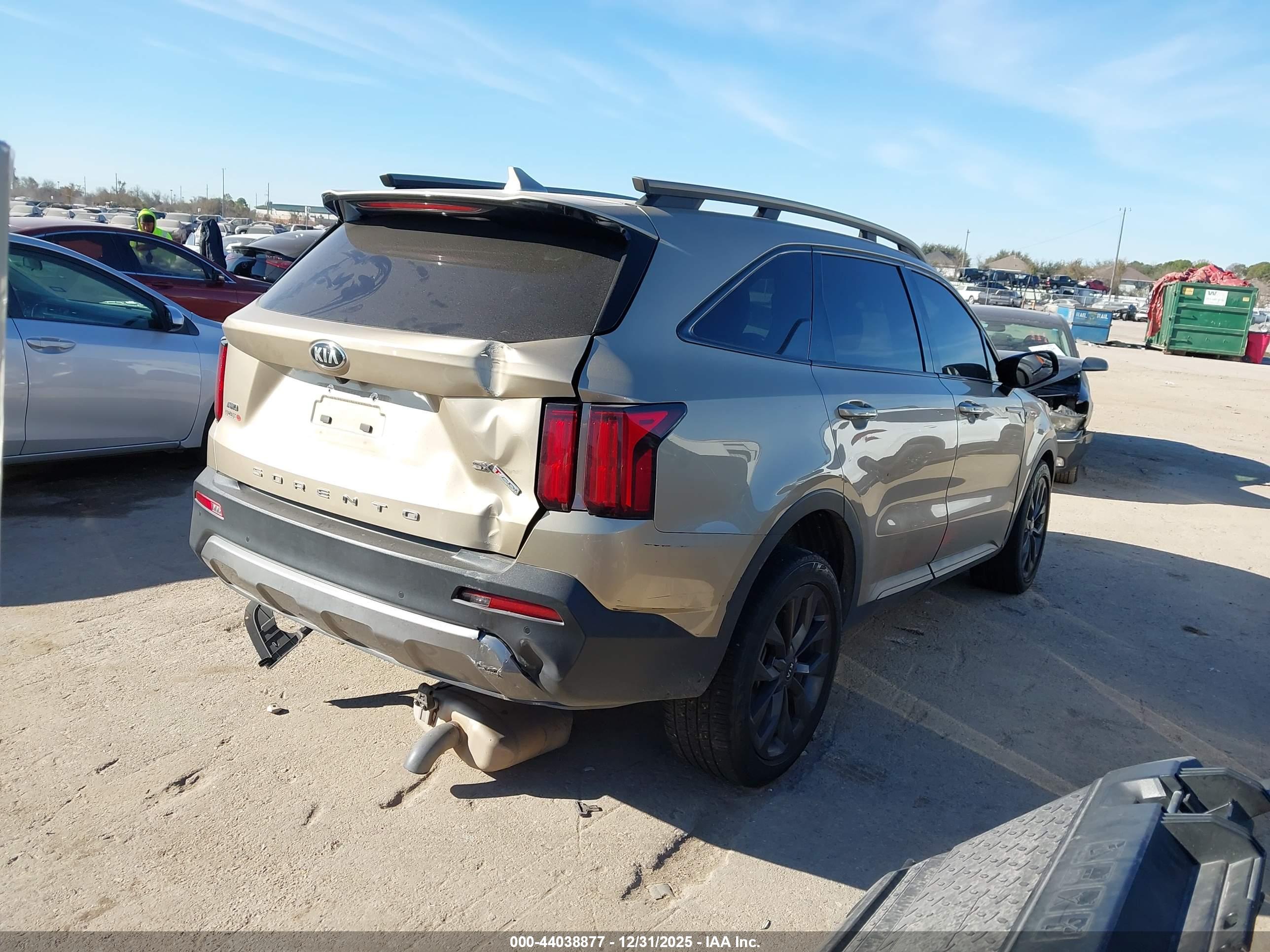 KIA SORENTO image 4