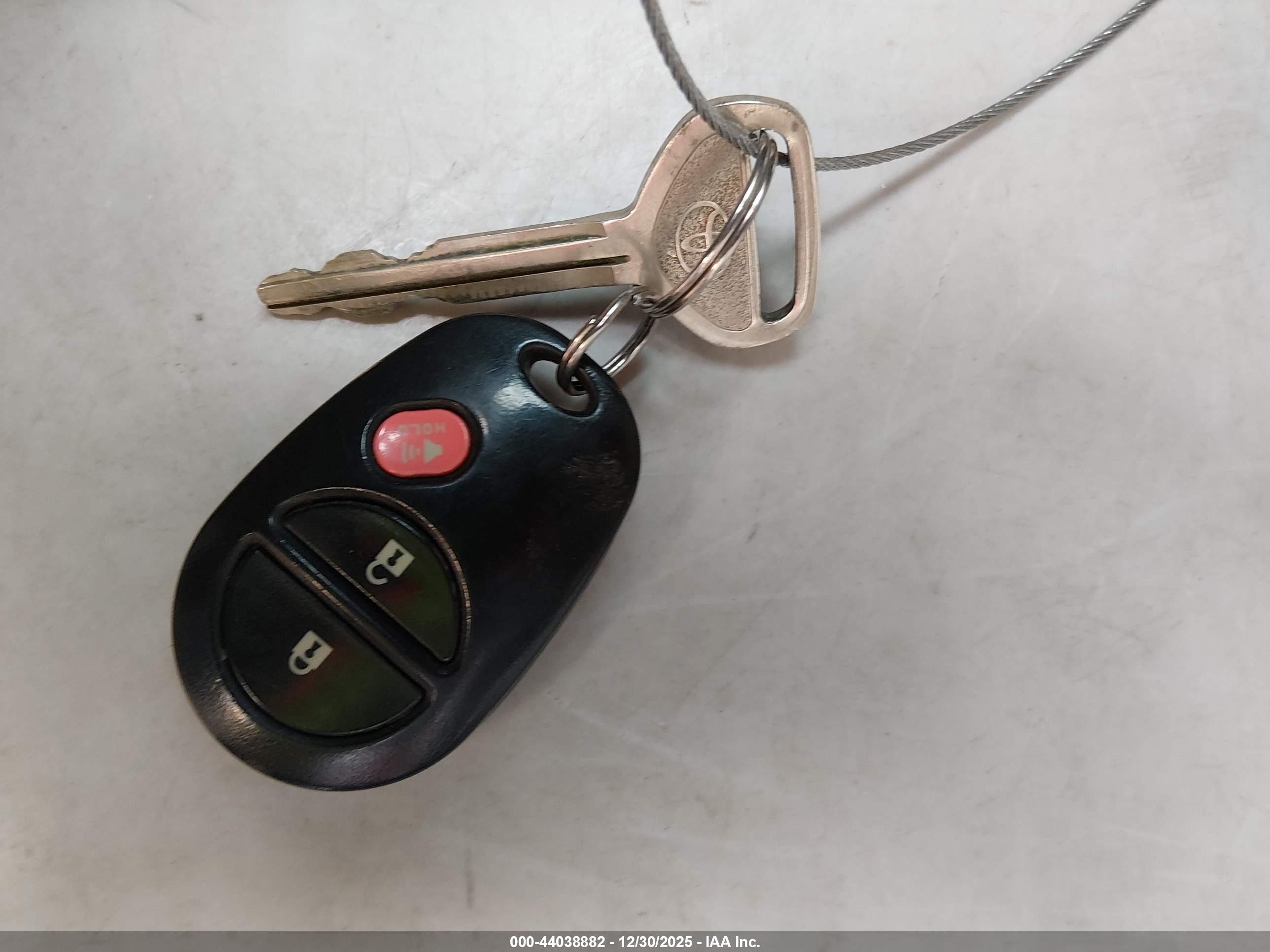 TOYOTA SIENNA image 11