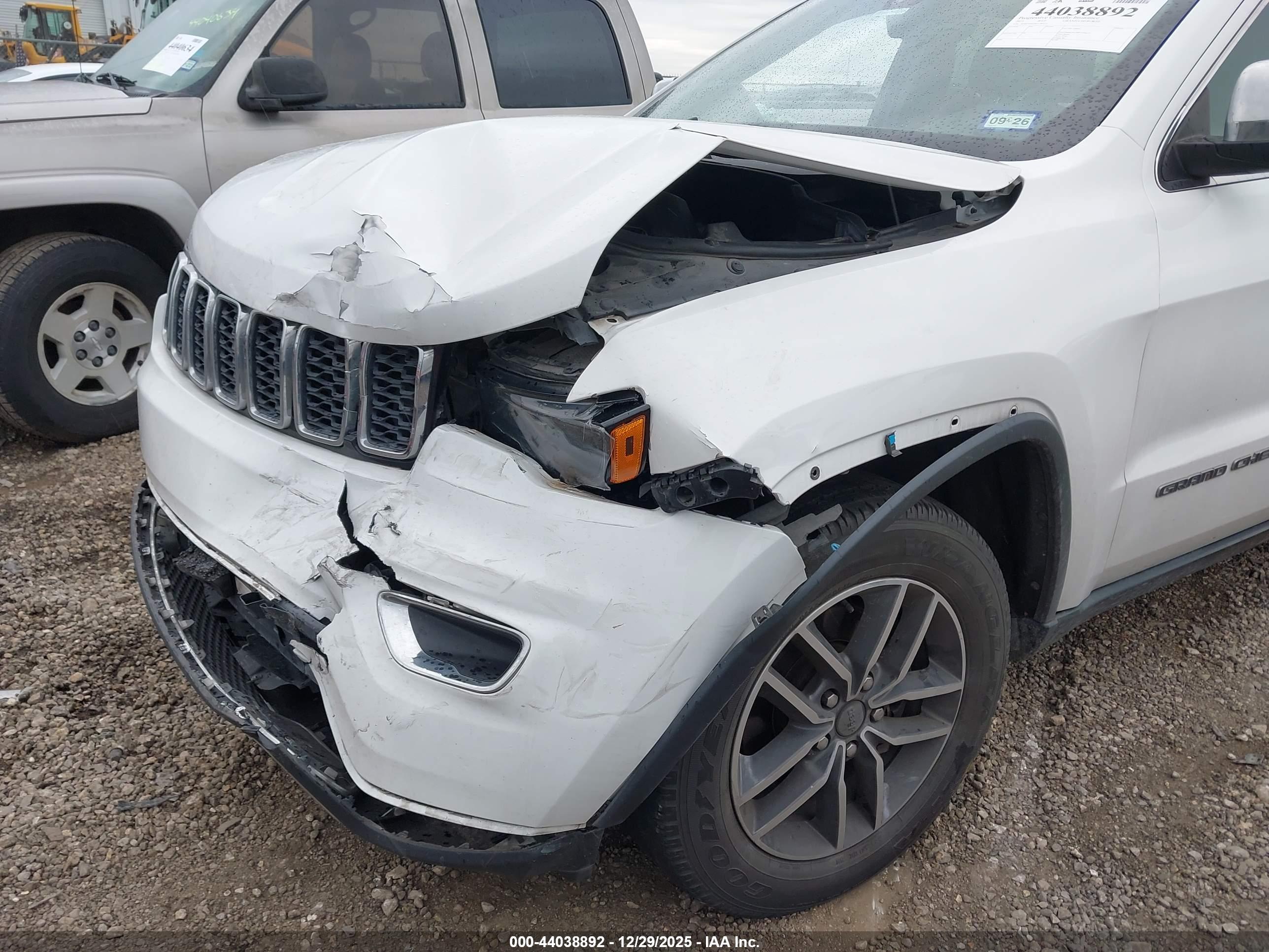 JEEP GRAND image 6