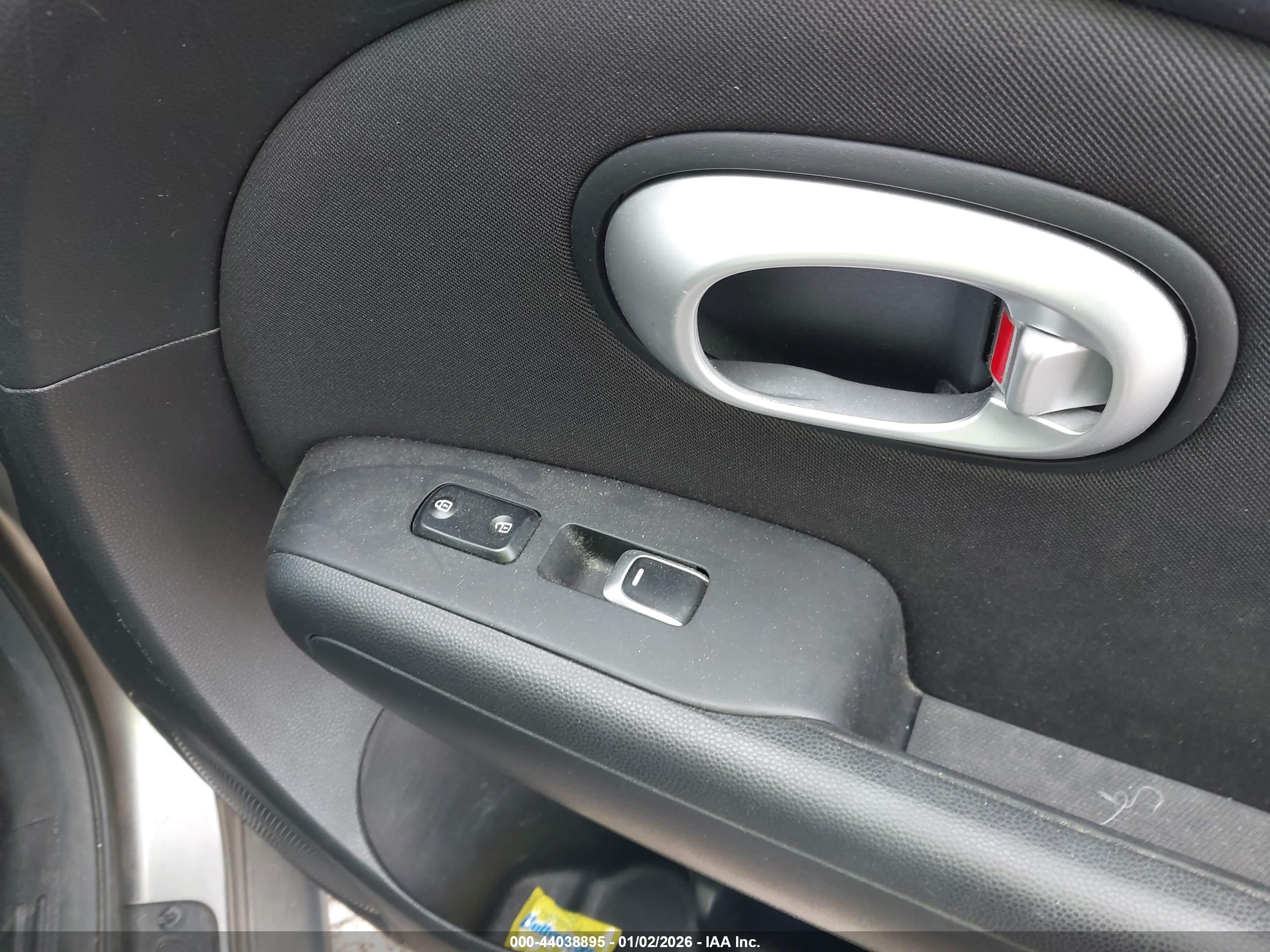 KIA SOUL image 5